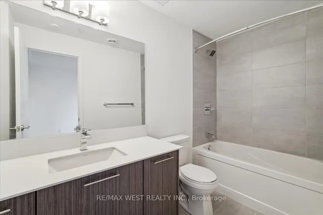 Additional property image - 861 Sheppard Ave Unit 7
