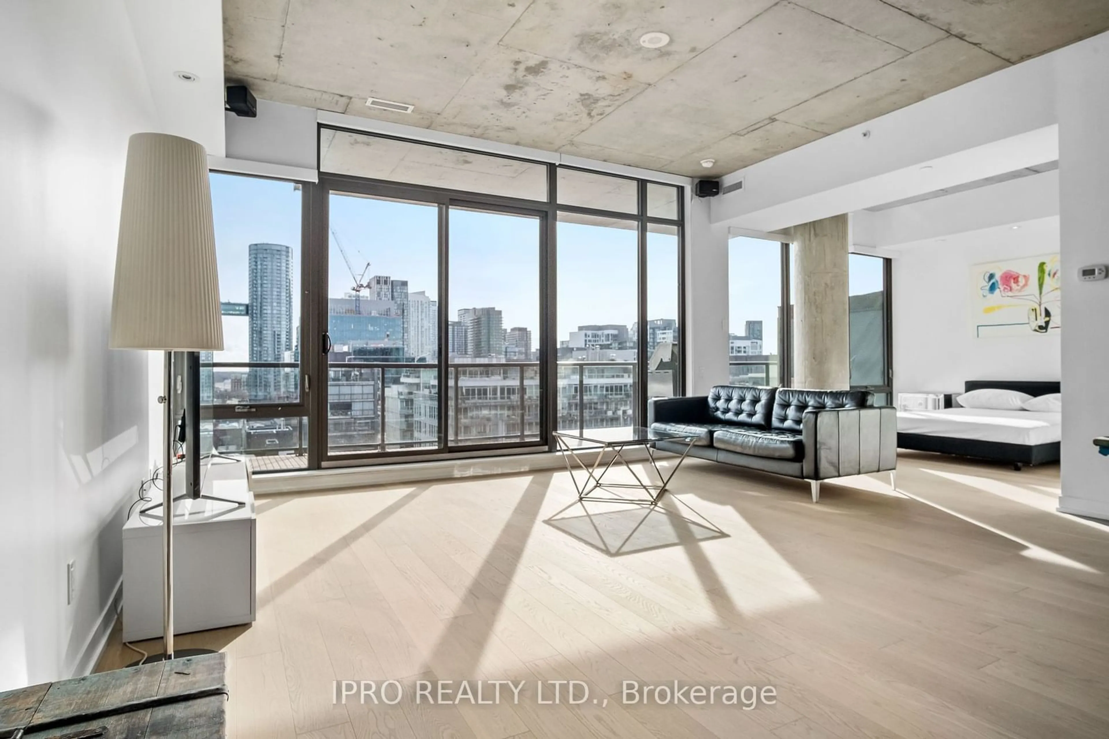 Other indoor space, wood floors for 560 King St #1014, Toronto Ontario M5V 0L6