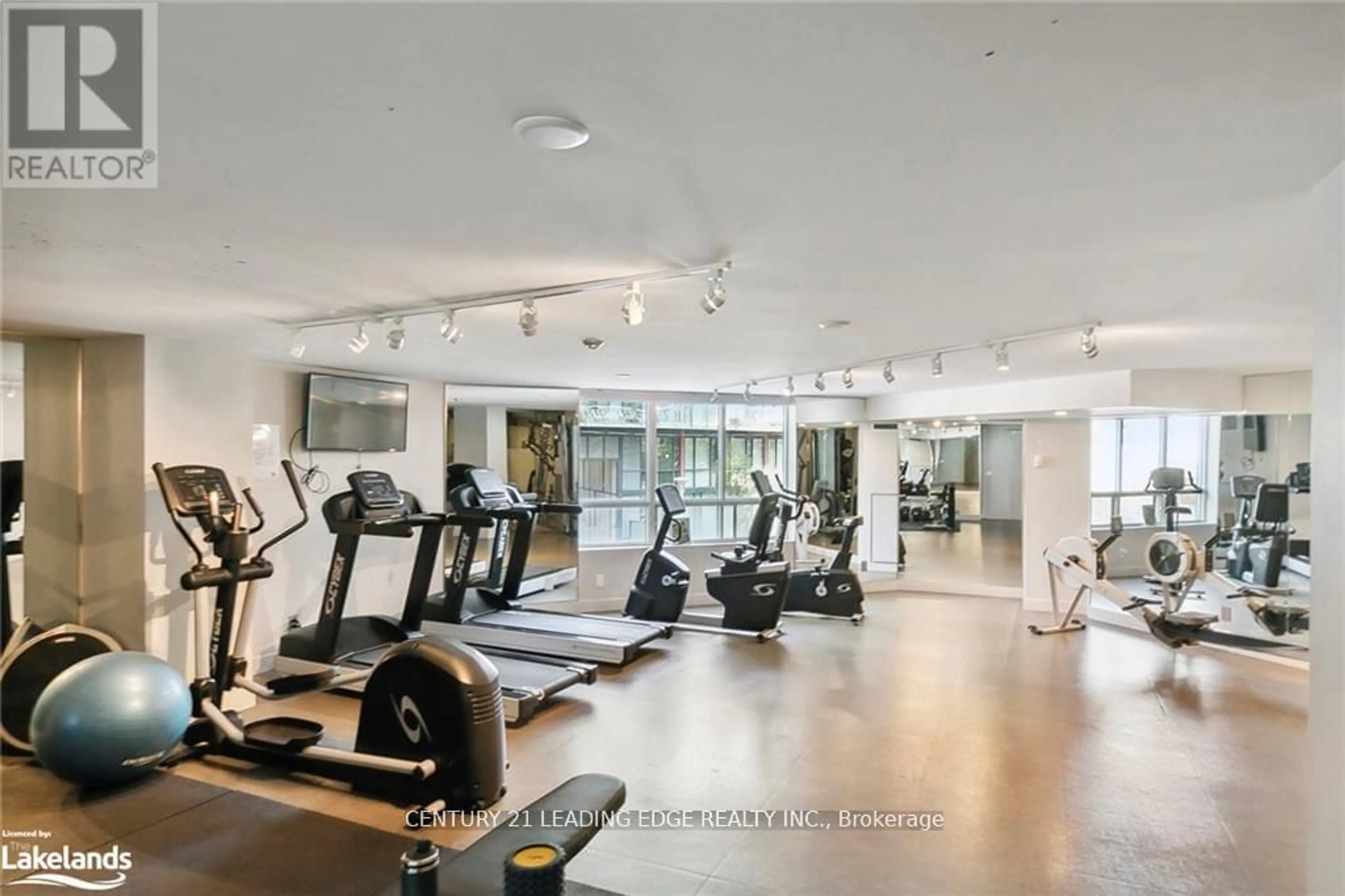 Gym or fitness room, unknown floor for 840 Church St #6 & 7, Toronto Ontario M4W 3Y5