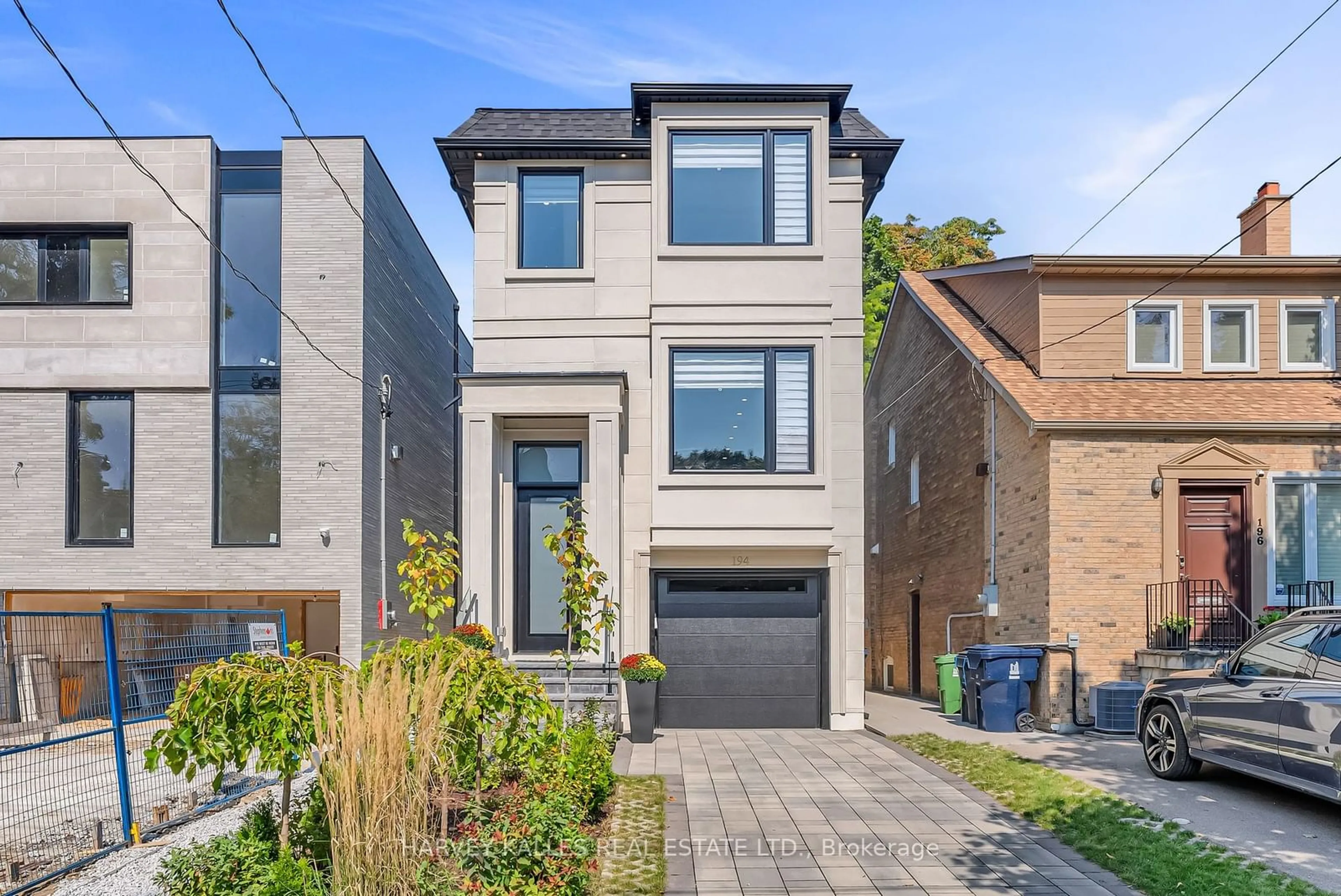 Home with brick exterior material for 194 Sheldrake Blvd, Toronto Ontario M4P 2B5