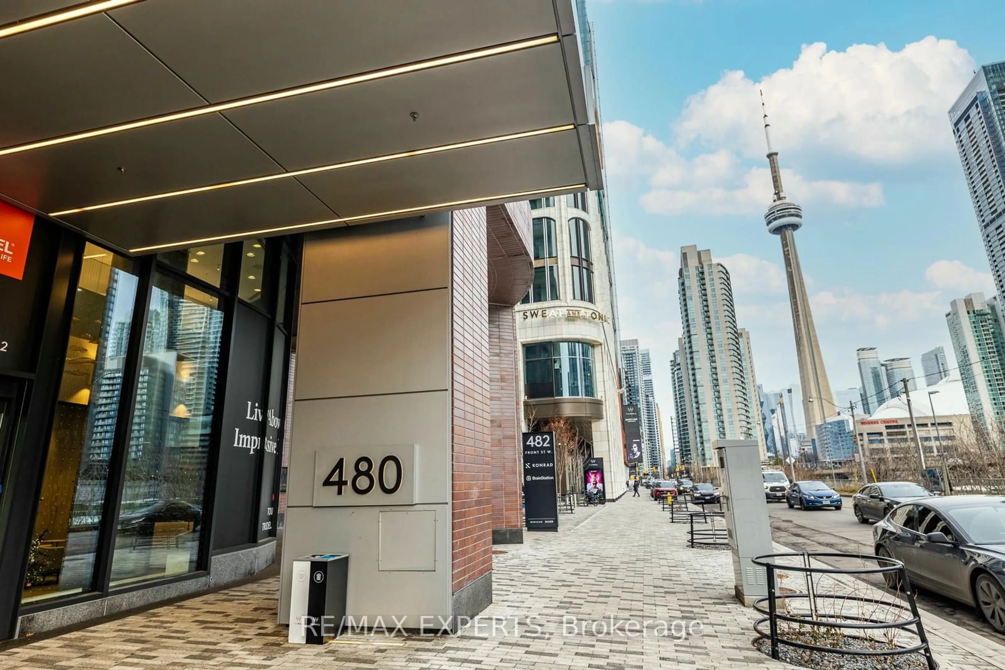 Indoor foyer for 480 Front St #1903, Toronto Ontario M5V 0V5