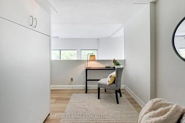 Additional property image - 393 King St Unit 202