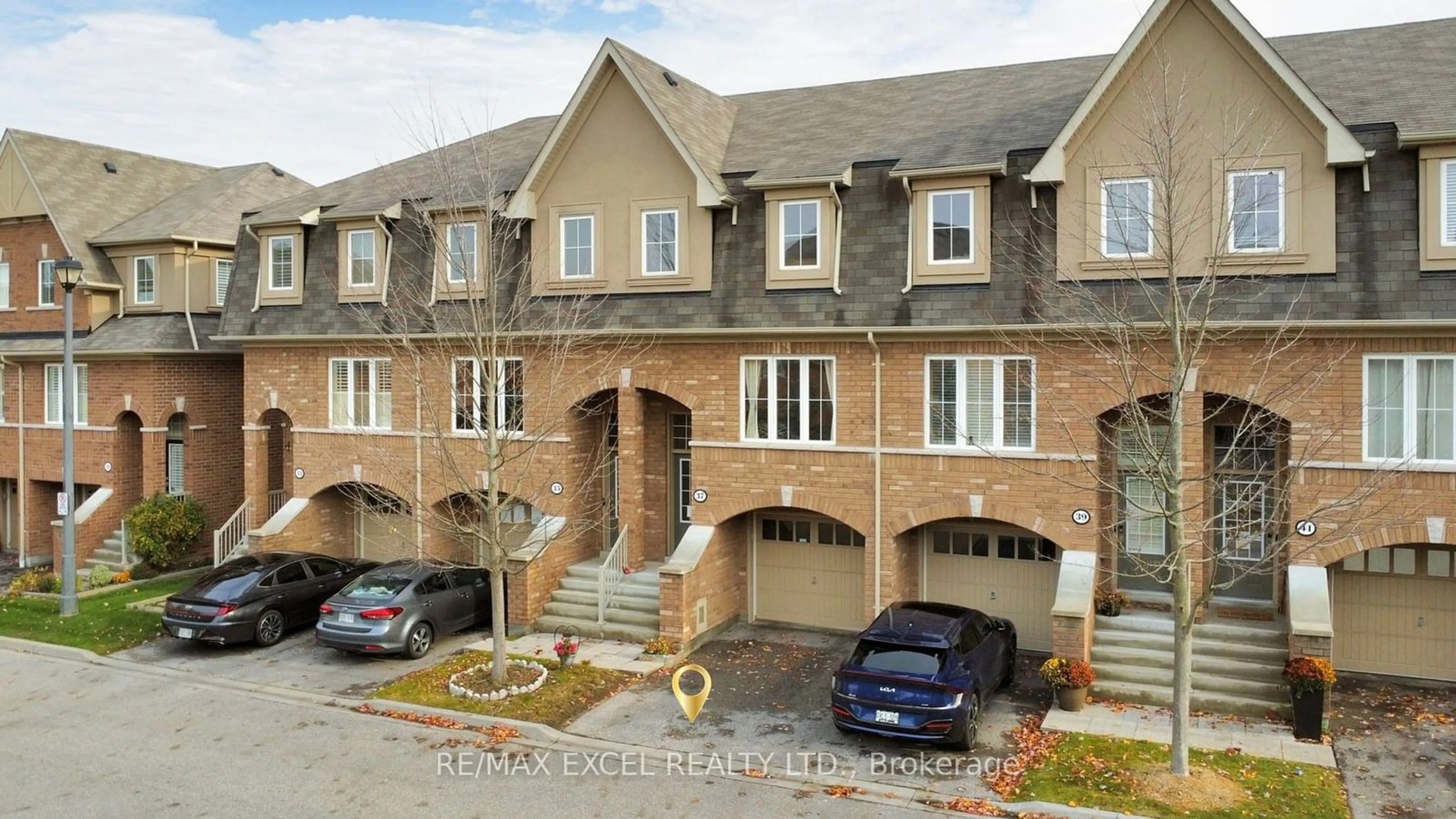 A pic from exterior of the house or condo, the street view for 37 Reevesmere Lane #26, Ajax Ontario L1Z 0L3