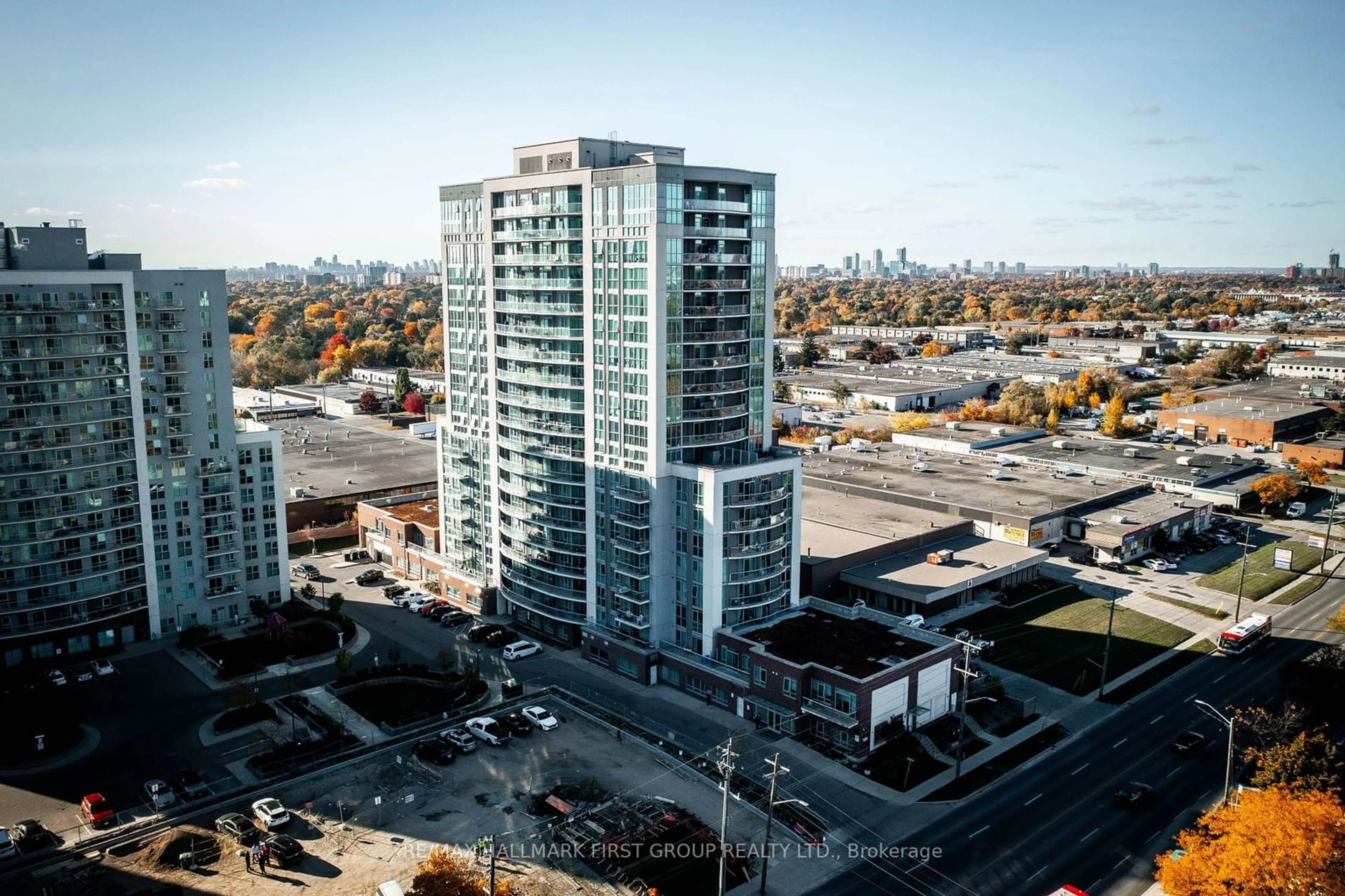 A pic from exterior of the house or condo, the view of city buildings for 1328 Birchmount Rd #808, Toronto Ontario M1R 0B6