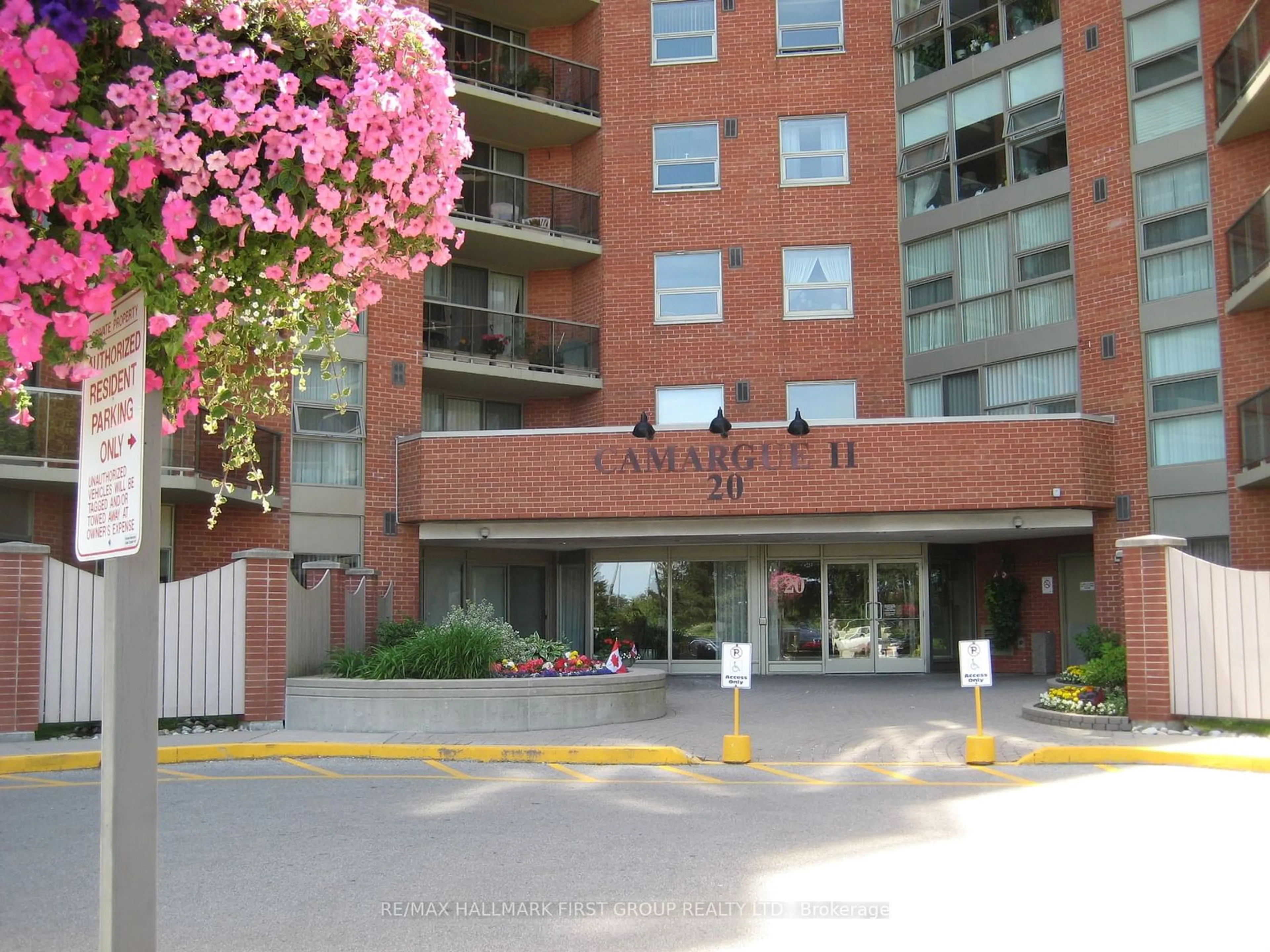 A pic from exterior of the house or condo, the front or back of building for 20 Dean Park Rd #908, Toronto Ontario M1B 3G9