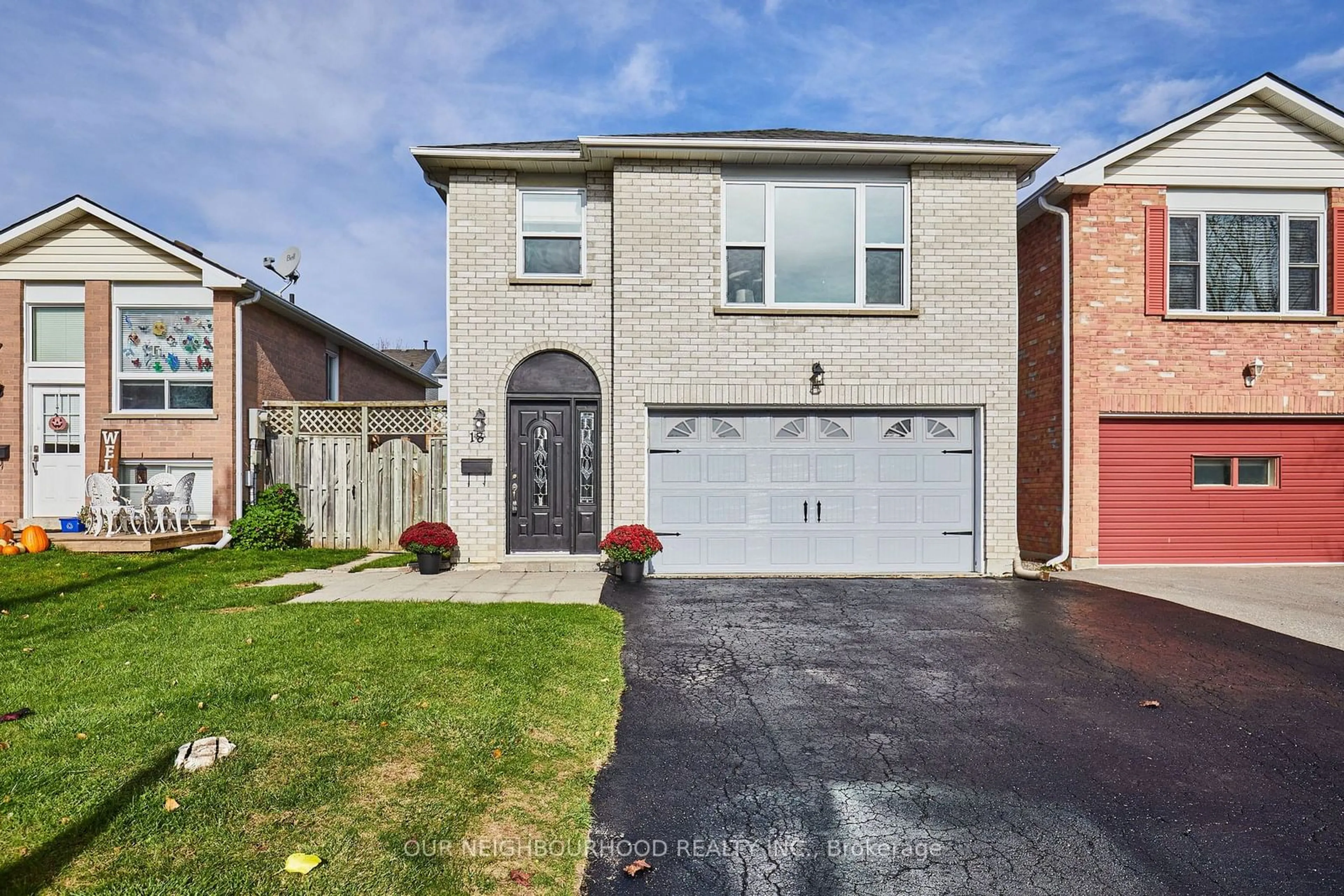 Home with brick exterior material for 18 Herriman St, Clarington Ontario L1C 4L6