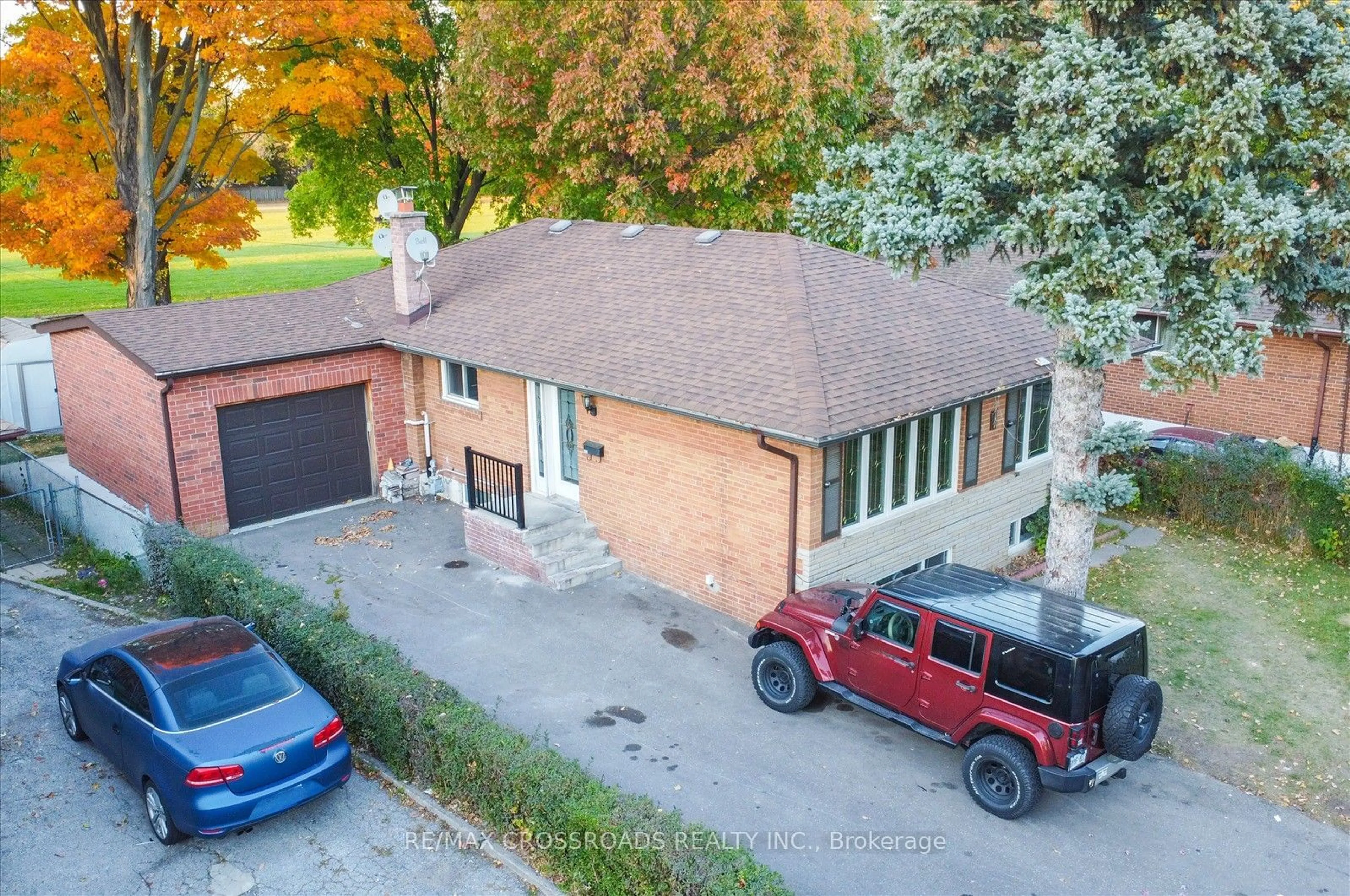 Home with brick exterior material for 64 Chandler Dr, Toronto Ontario M1G 1Z3