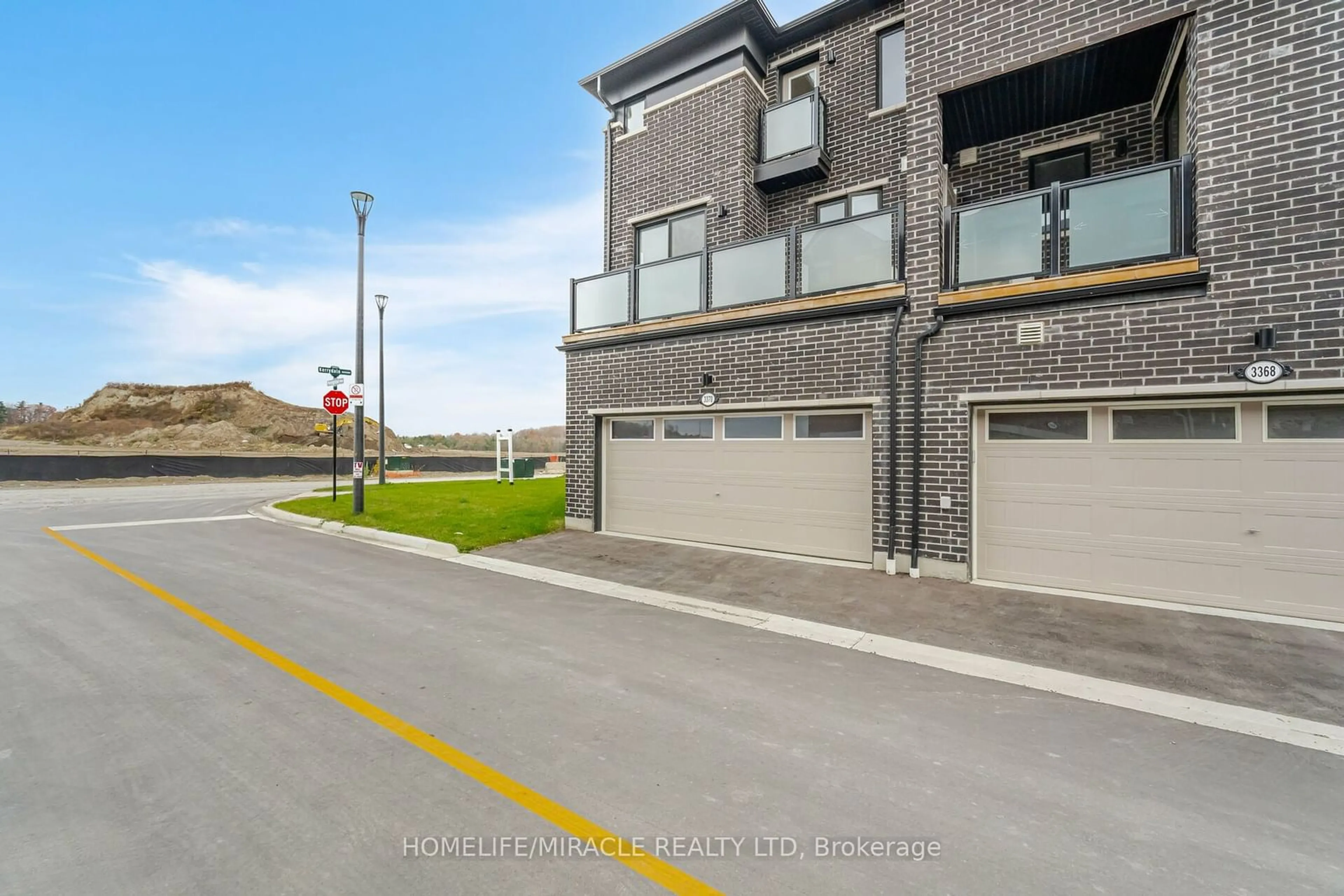 A pic from exterior of the house or condo, the street view for 3370 Thunderbird Prom, Pickering Ontario L1X 0N1