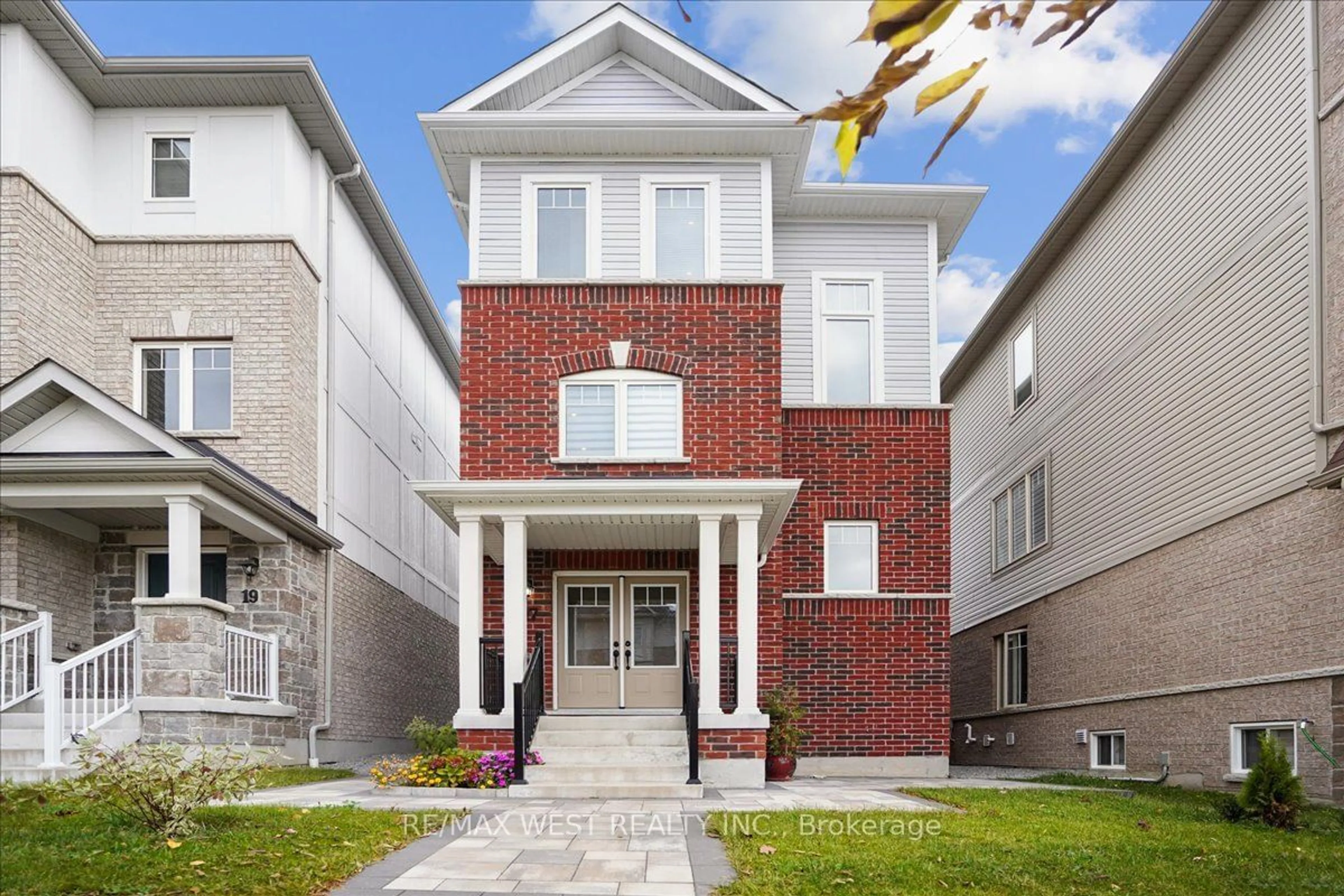 Home with brick exterior material for 17 Devineridge Ave, Ajax Ontario L1Z 0T1