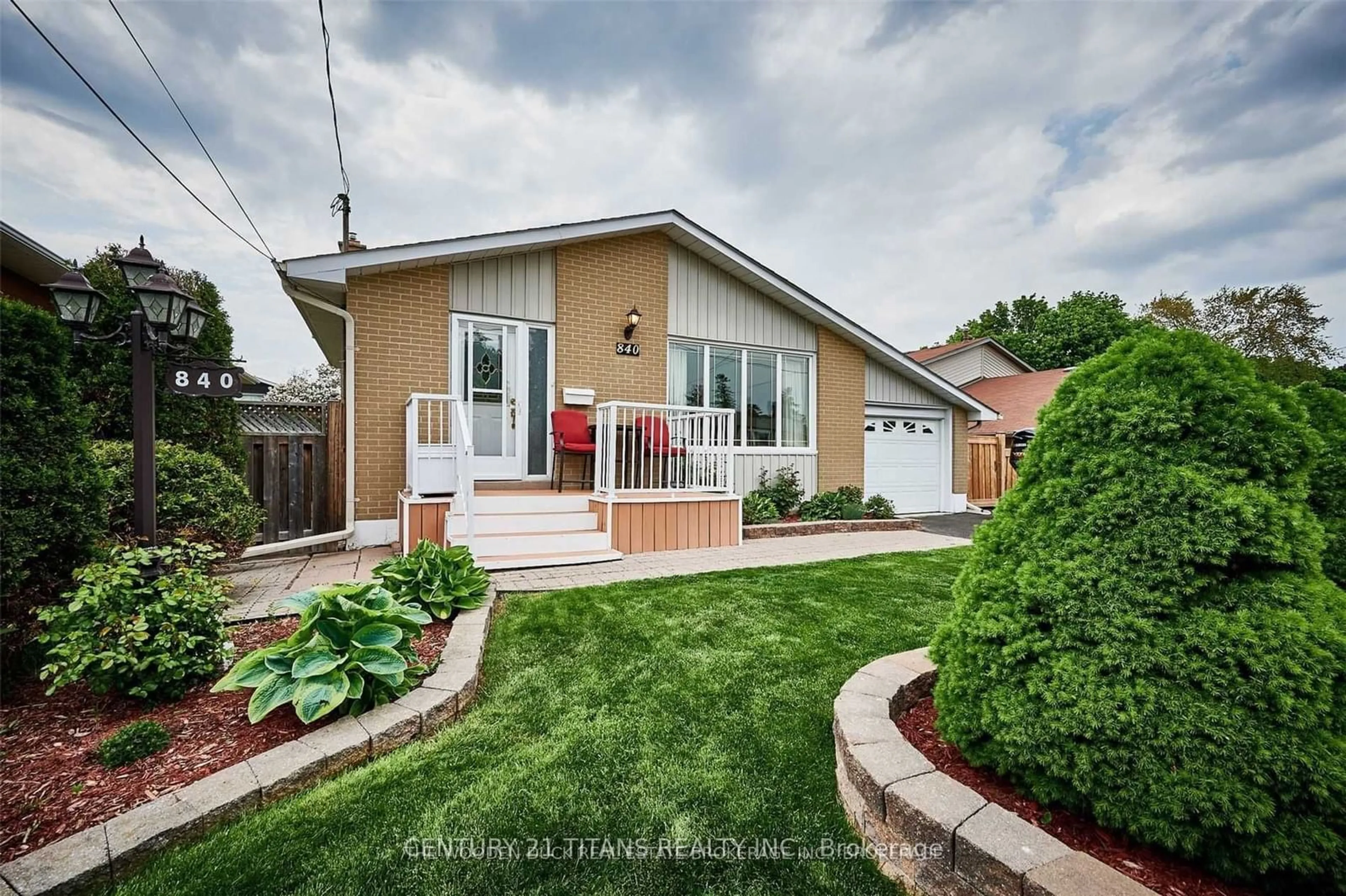 Frontside or backside of a home, the fenced backyard for 840 Hillcrest Rd, Pickering Ontario L1W 2P7