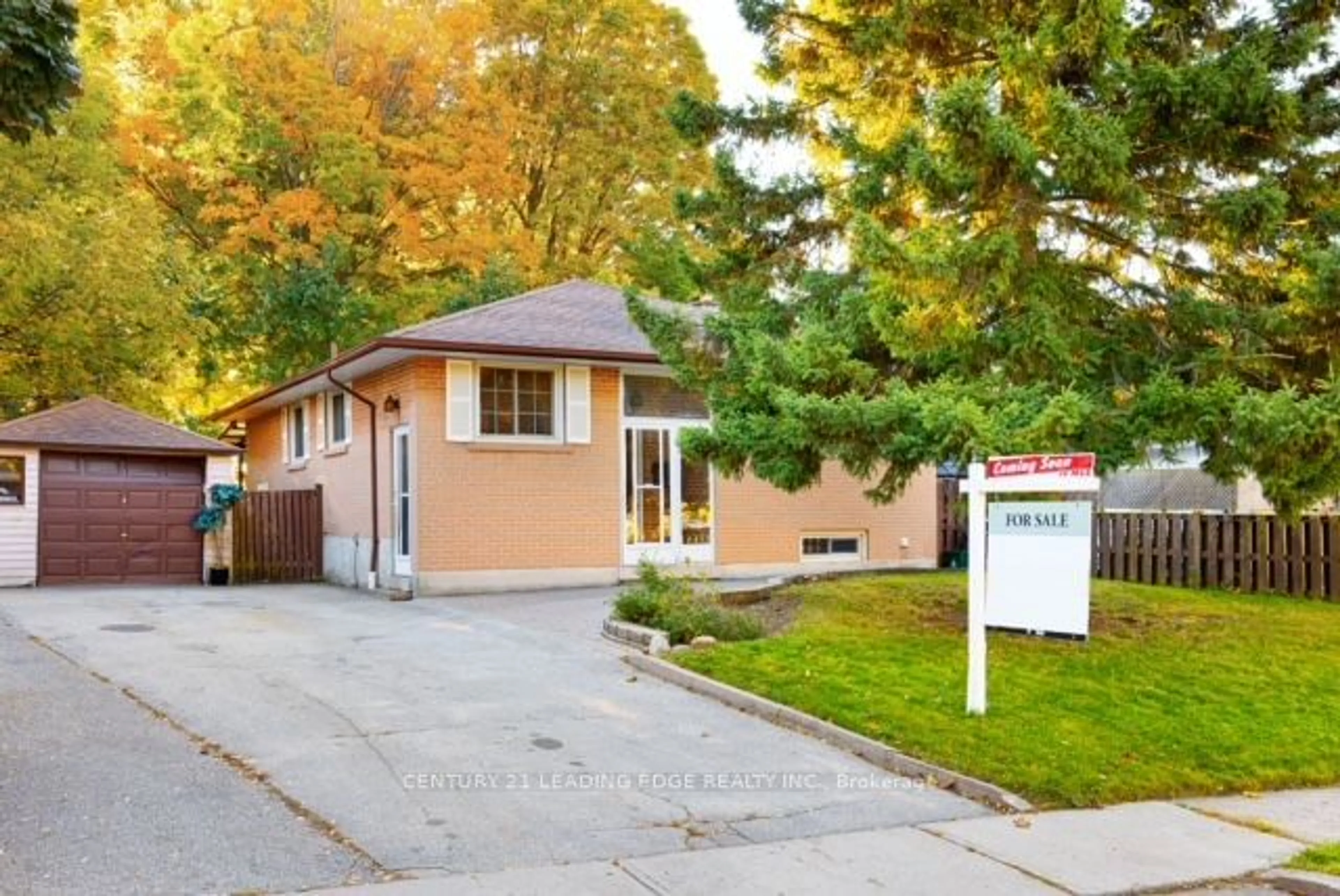 Frontside or backside of a home, cottage for 22 DAVIS DOWNS Pl, Toronto Ontario M1E 3L4