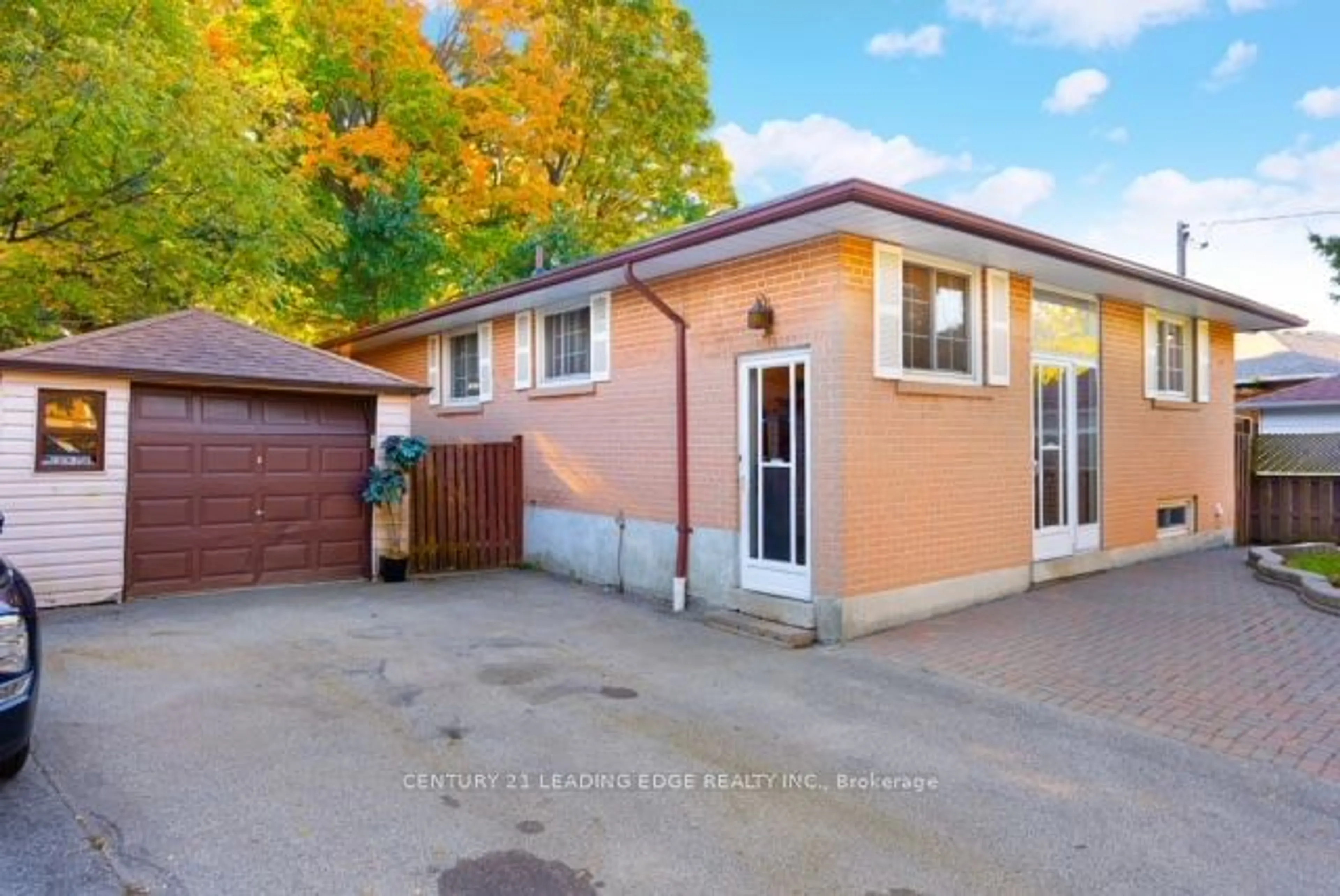 Frontside or backside of a home, the street view for 22 DAVIS DOWNS Pl, Toronto Ontario M1E 3L4