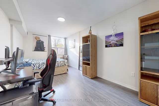 Additional property image - 4060 Lawrence Ave Unit 106