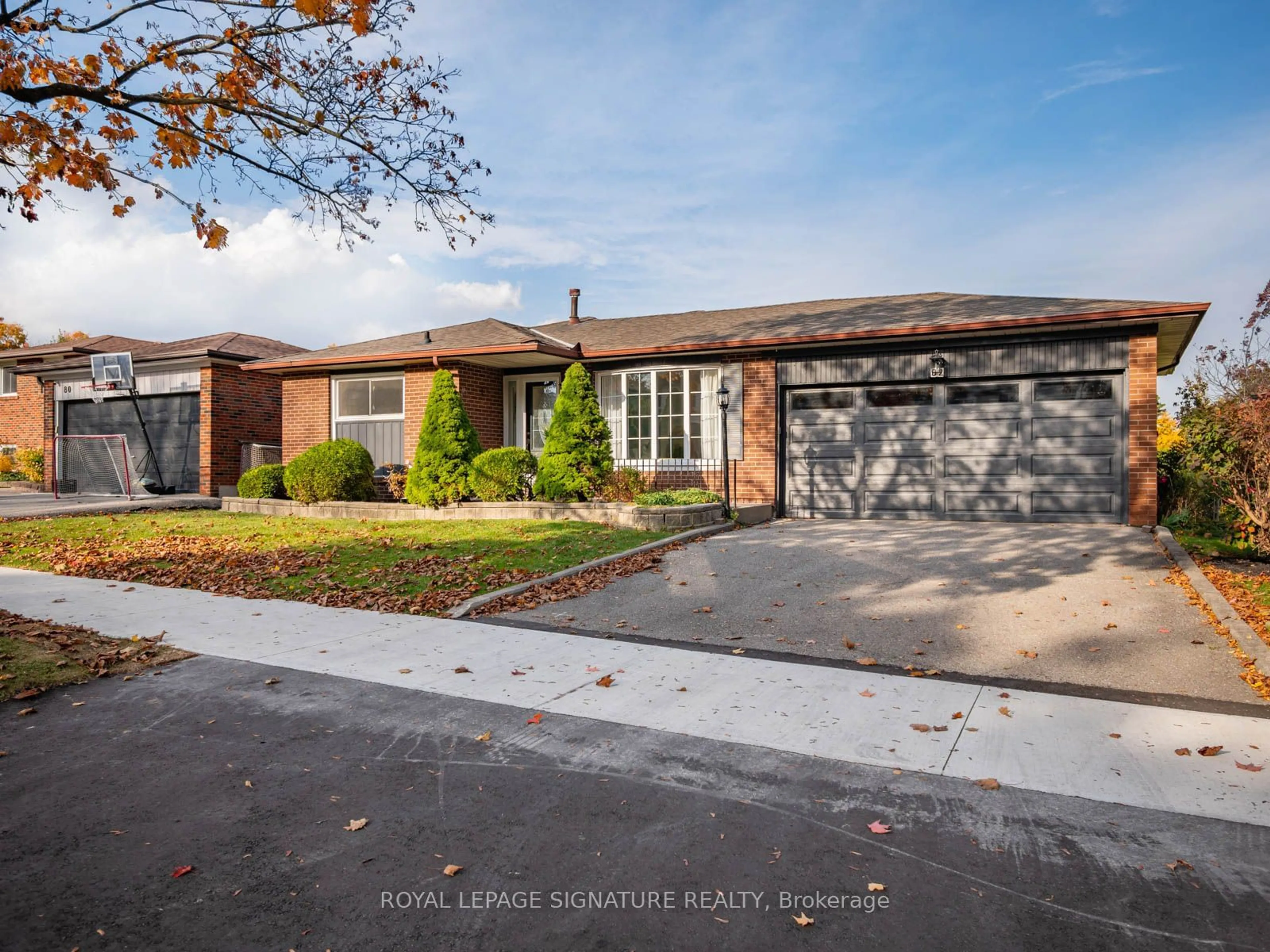 Frontside or backside of a home, the street view for 82 Haviland Dr, Toronto Ontario M1C 2T8