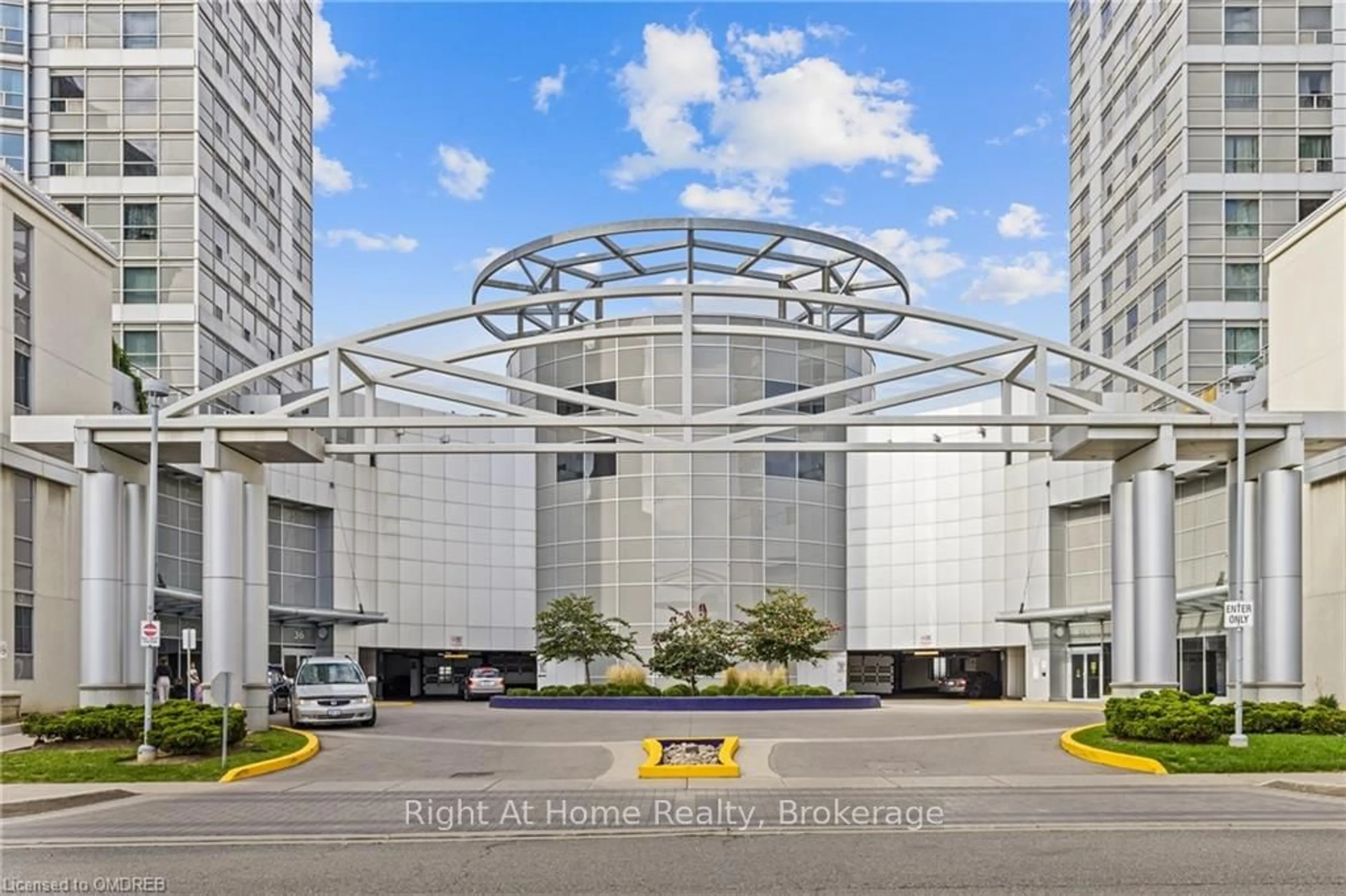 Indoor foyer, unknown floor for 36 LEE CENTRE Dr #1601, Toronto Ontario M1H 3K2