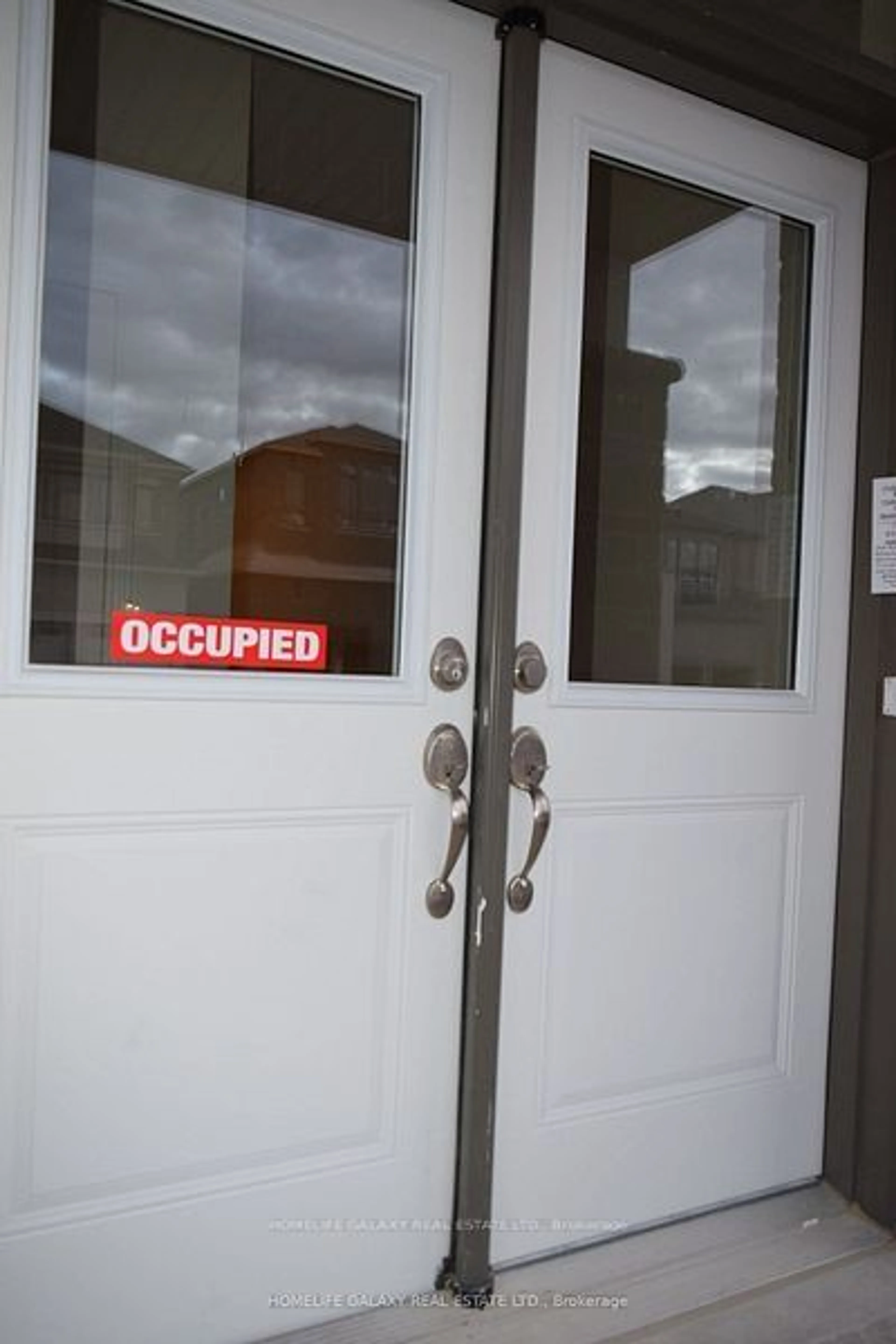 Indoor foyer, unknown floor for 1219 Wilmington Ave, Oshawa Ontario L1L 0T9