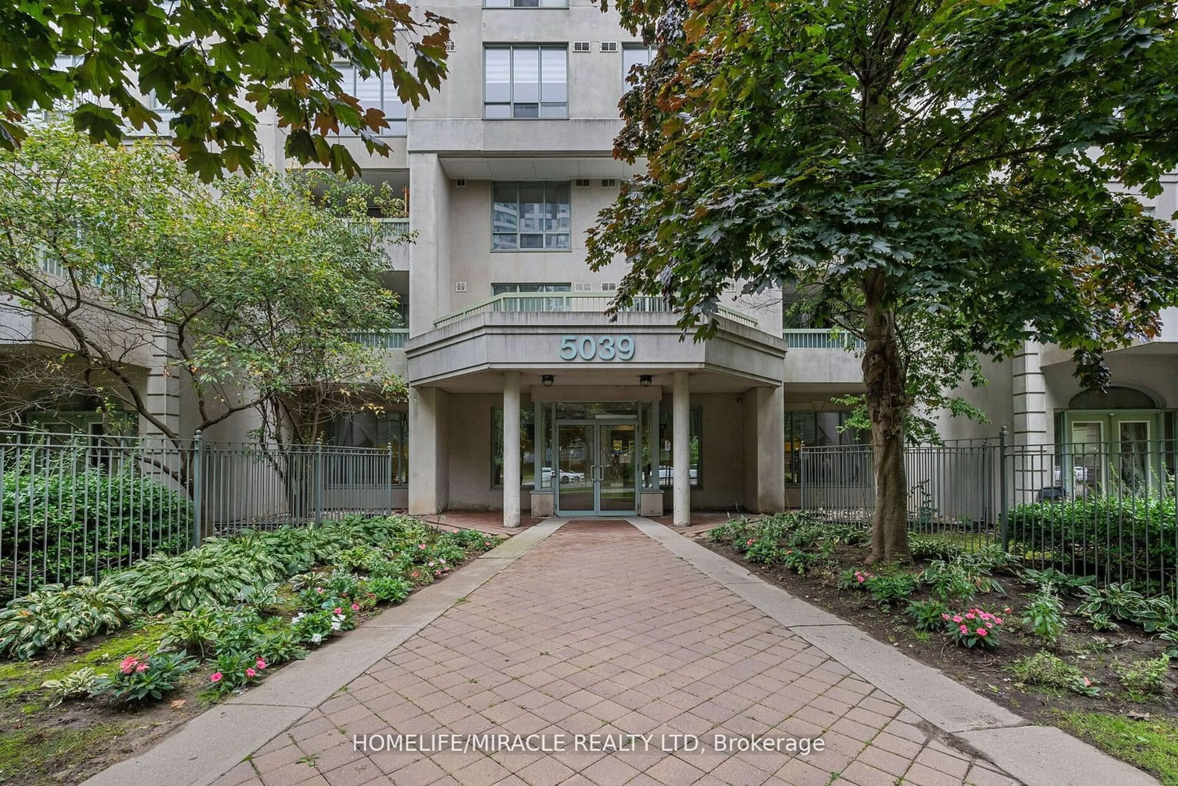 A pic from exterior of the house or condo, the front or back of building for 5039 Finch Ave #802, Toronto Ontario M1S 5L6