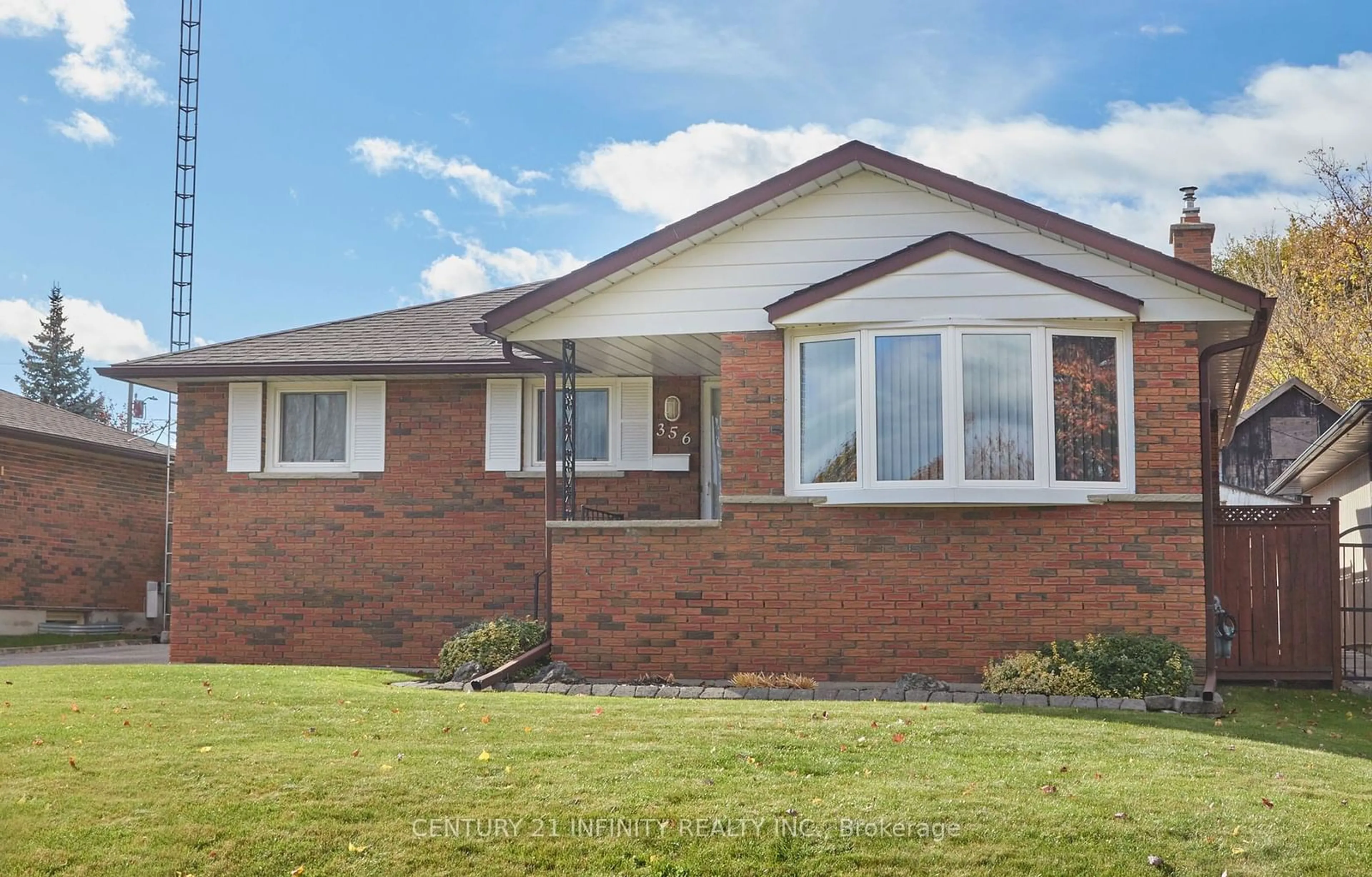 Home with brick exterior material for 356 Fairlawn St, Oshawa Ontario L1J 4R3