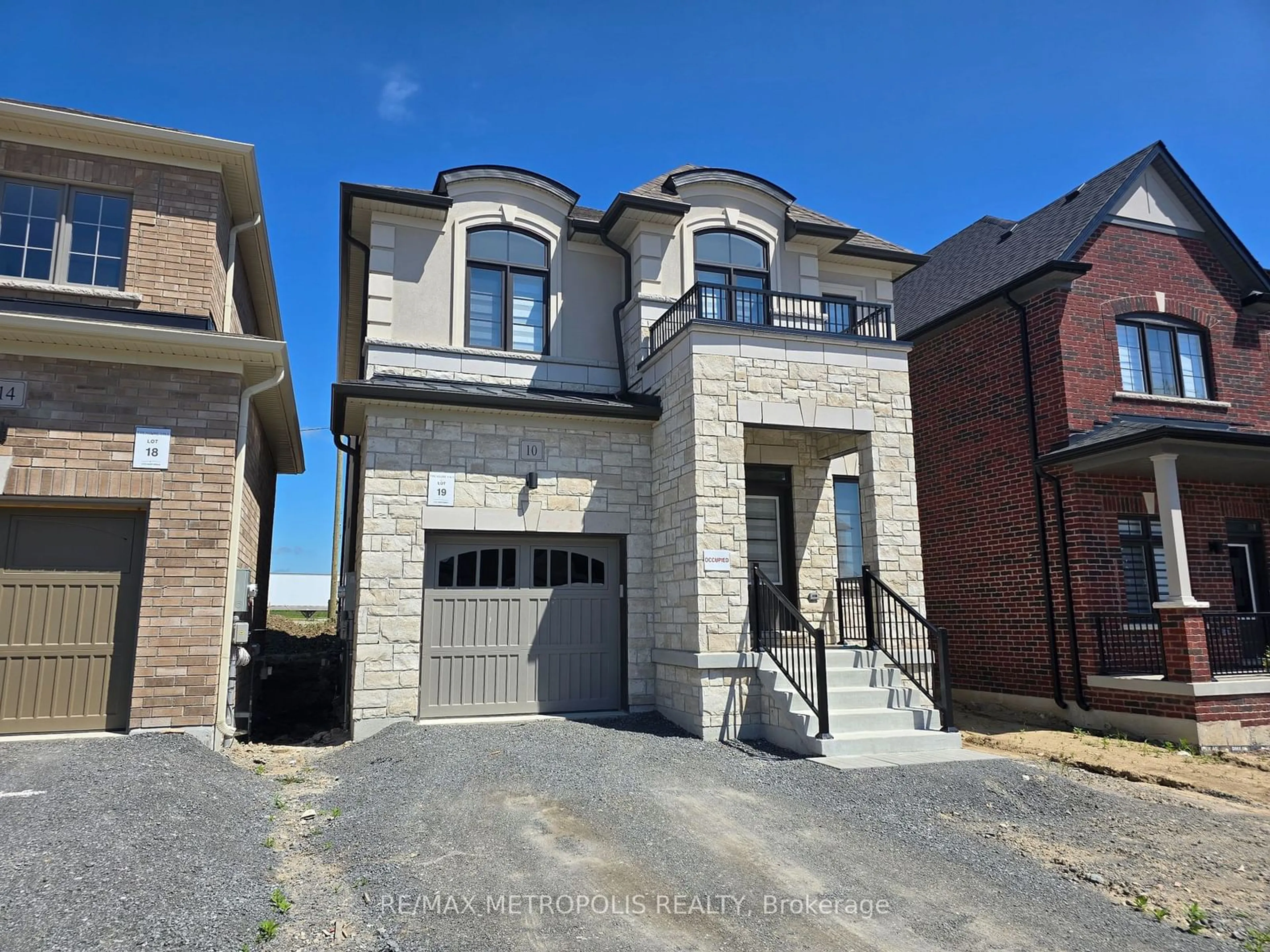 Home with brick exterior material for 10 Ed Ewert Ave, Clarington Ontario L1B 1G9