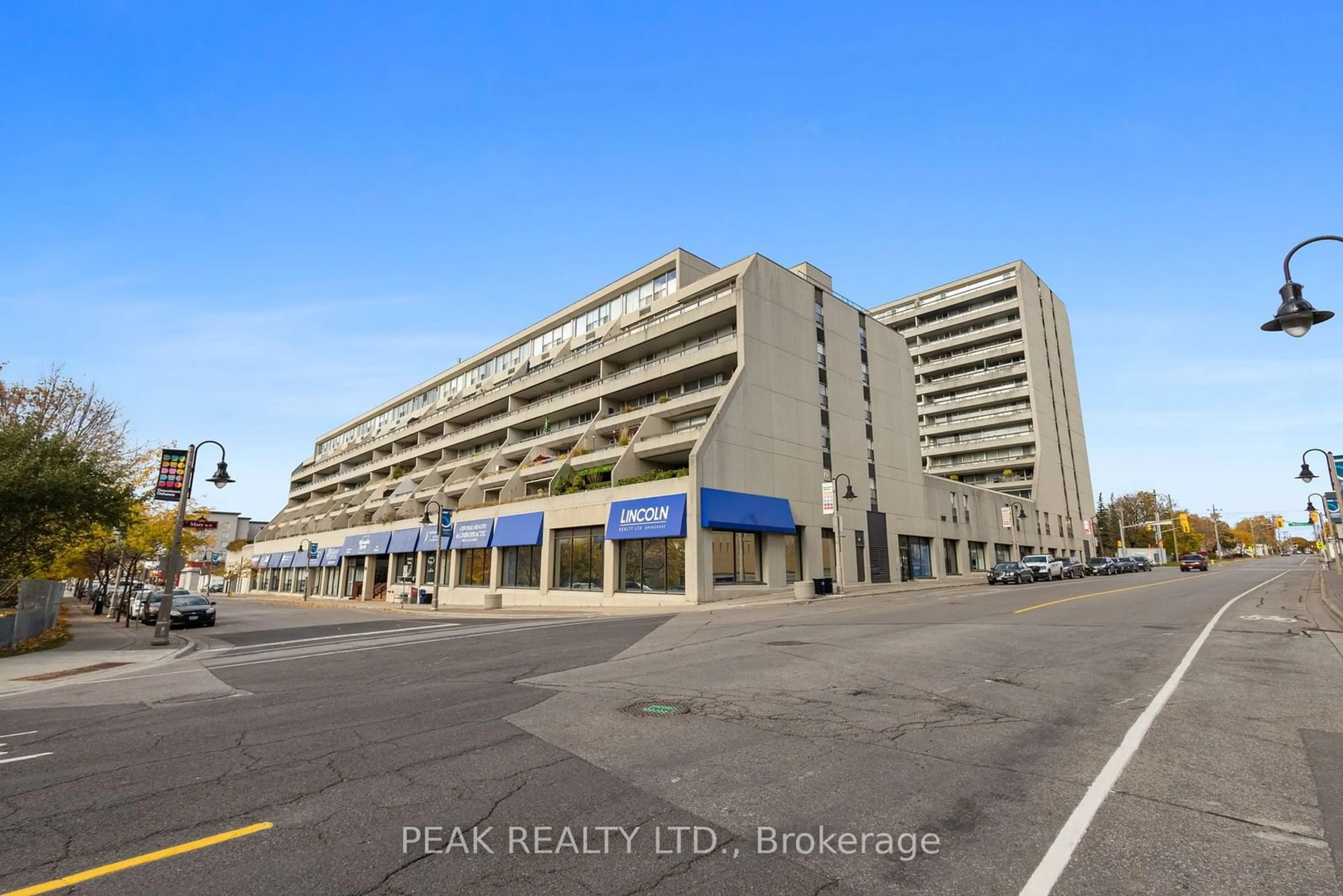 A pic from exterior of the house or condo, the front or back of building for 50 Richmond St #629, Oshawa Ontario L1G 7C7