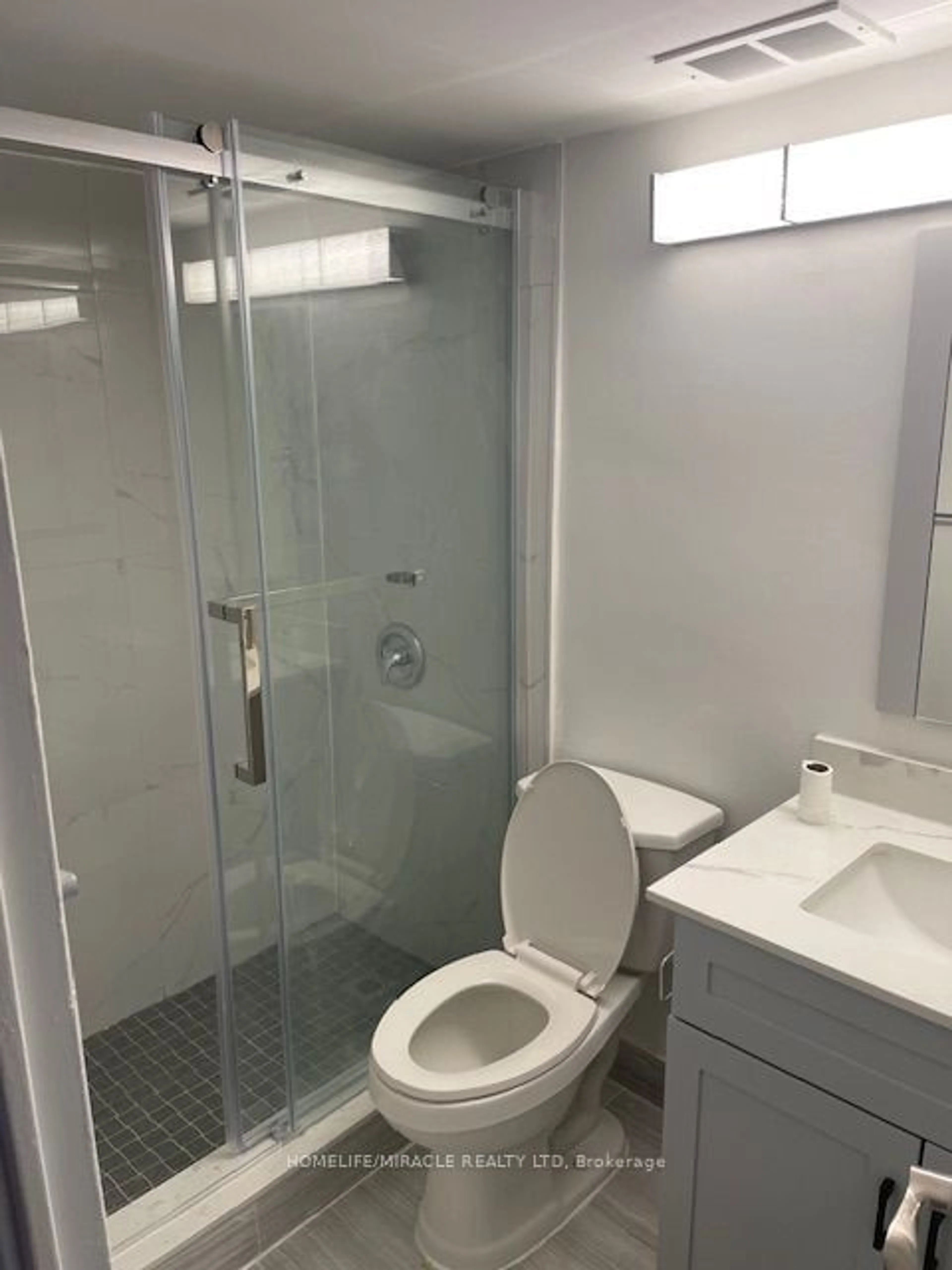 Standard bathroom, not visible floor for 5 Massey Sq #1814, Toronto Ontario M4C 5L6