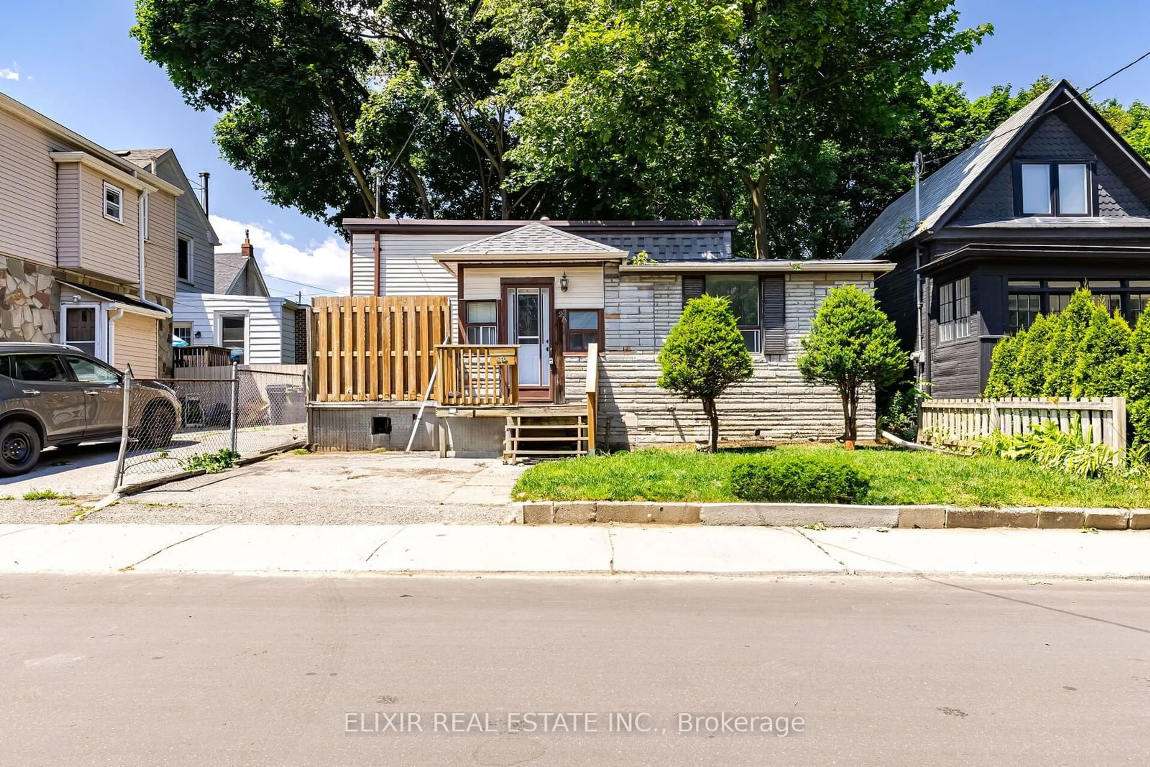 Frontside or backside of a home, cottage for 2A Battenberg Ave, Toronto Ontario M4L 1J8