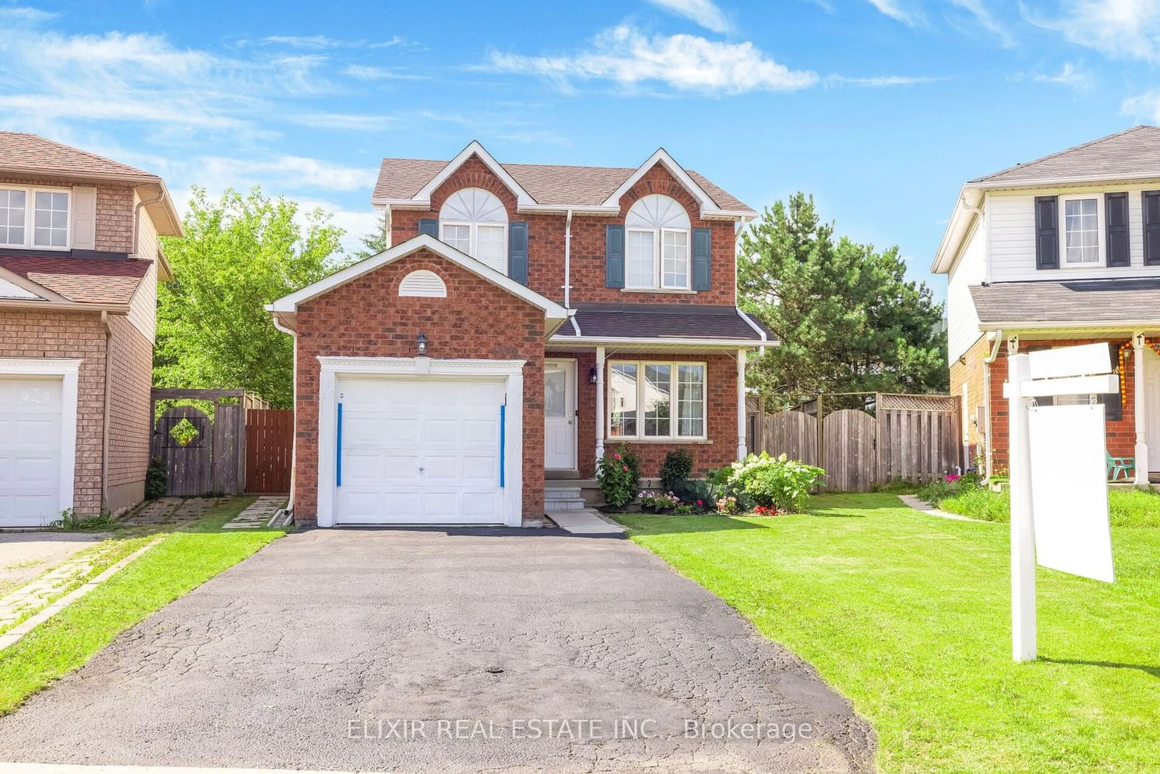 Frontside or backside of a home, the street view for 1875 Dalhousie Cres, Oshawa Ontario L1G 8C4