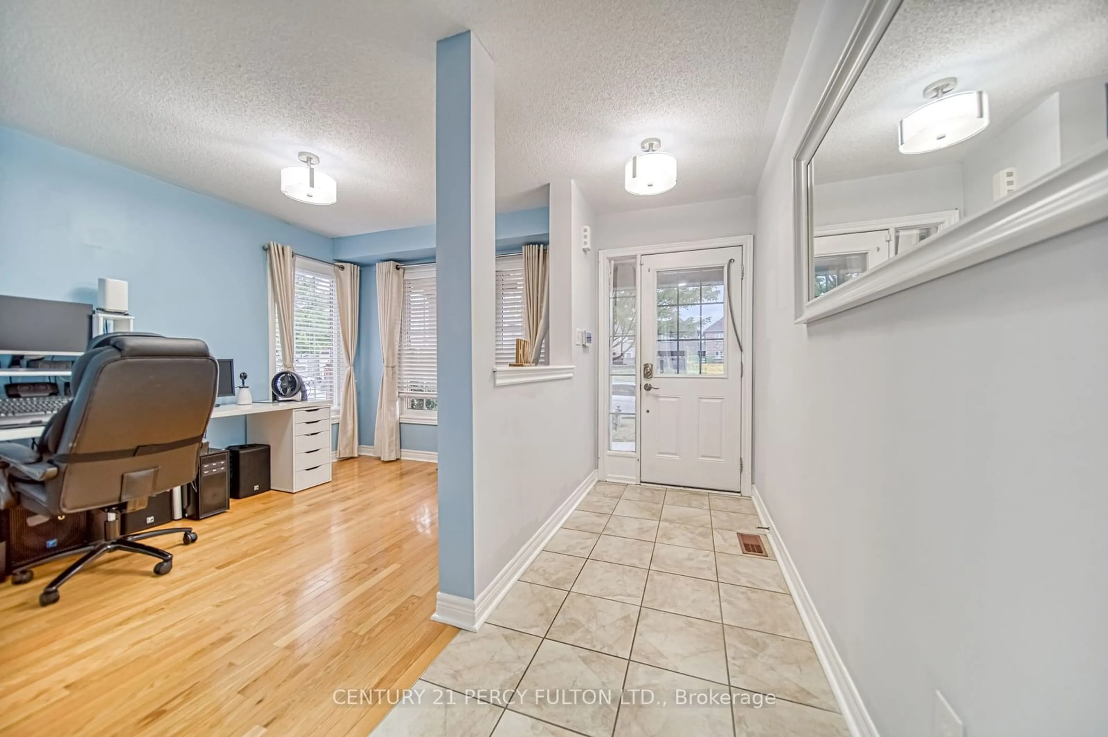 Indoor entryway, wood floors for 11 Gillett Dr, Ajax Ontario L1Z 0K1