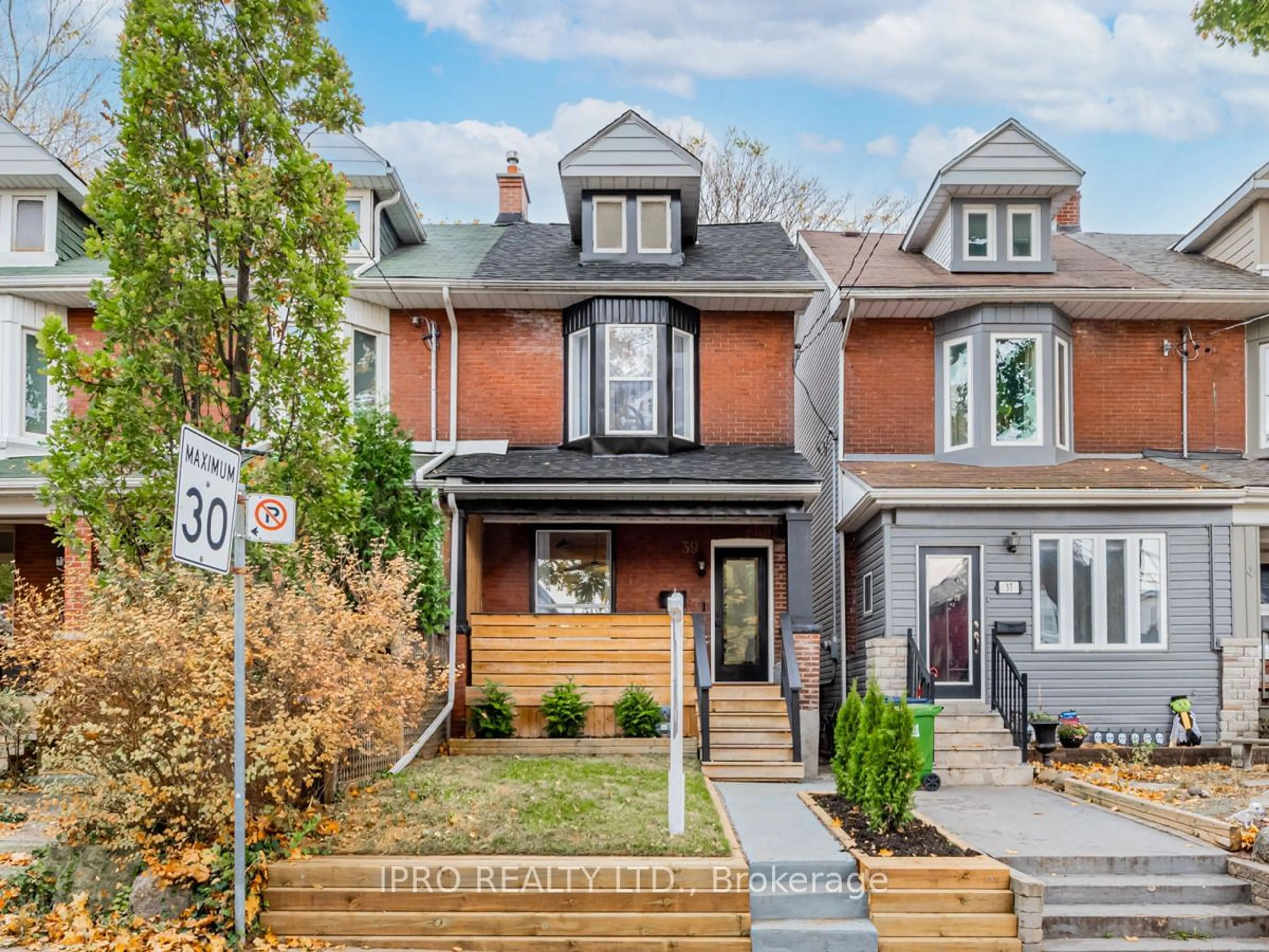 Home with brick exterior material for 39 Bushell Ave, Toronto Ontario M4M 3B8