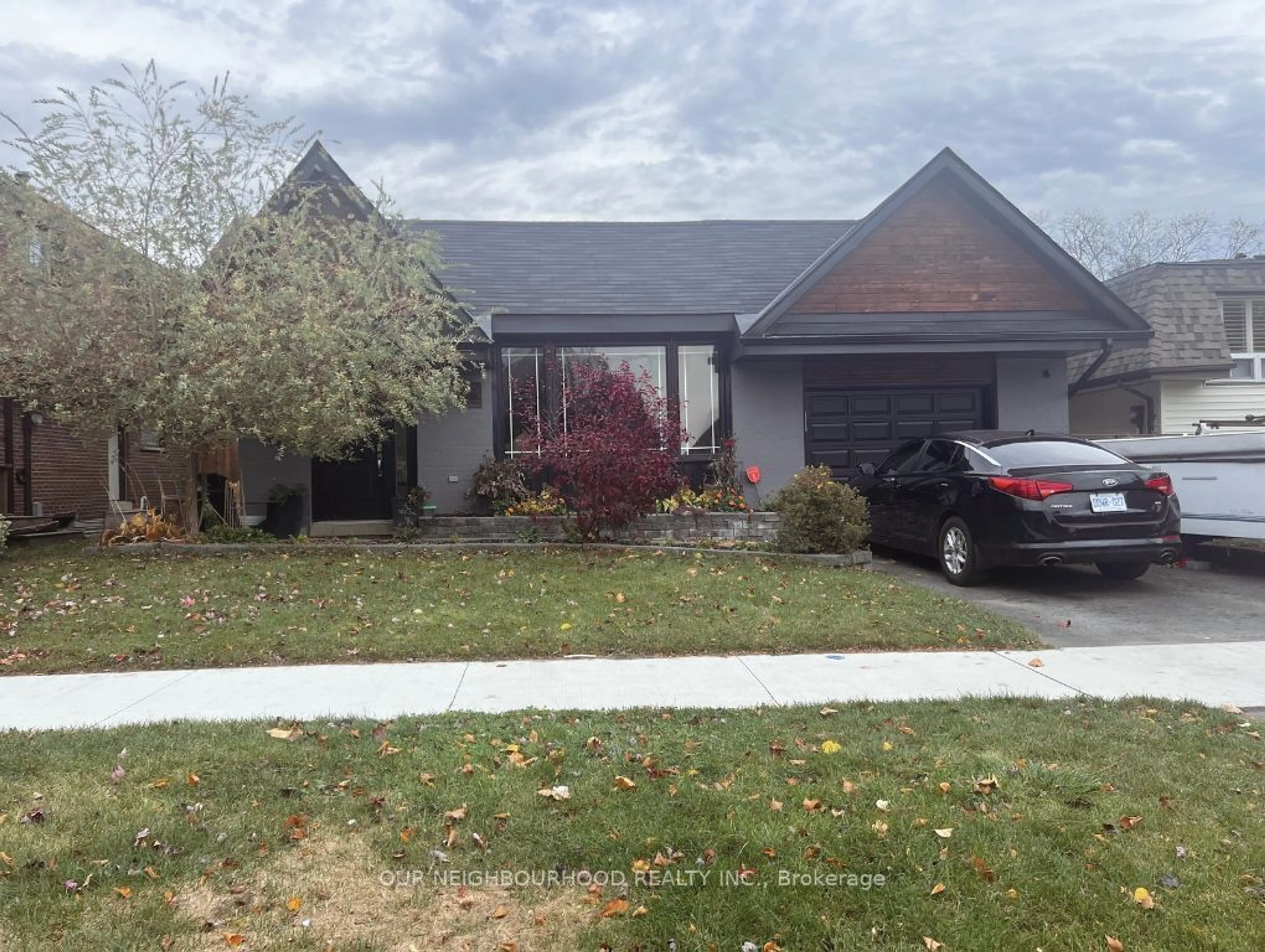 Frontside or backside of a home, the street view for 146 Calais St, Whitby Ontario L1N 5M2