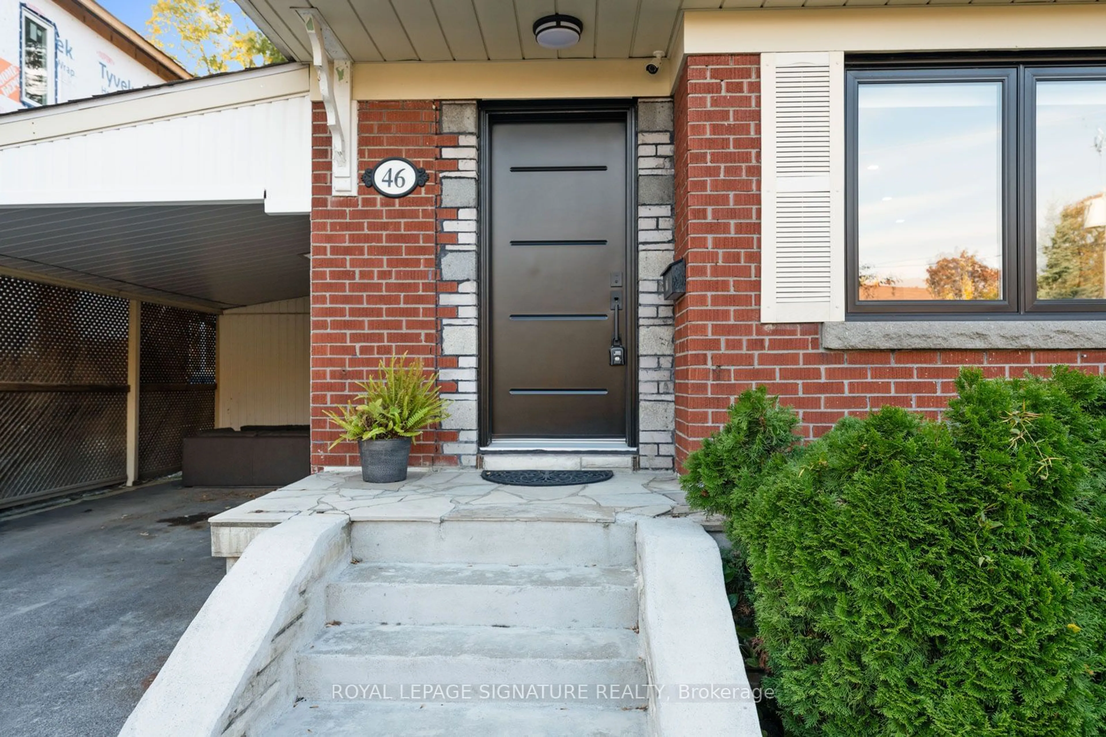 Home with brick exterior material for 46 Shangarry Dr, Toronto Ontario M1R 1A6