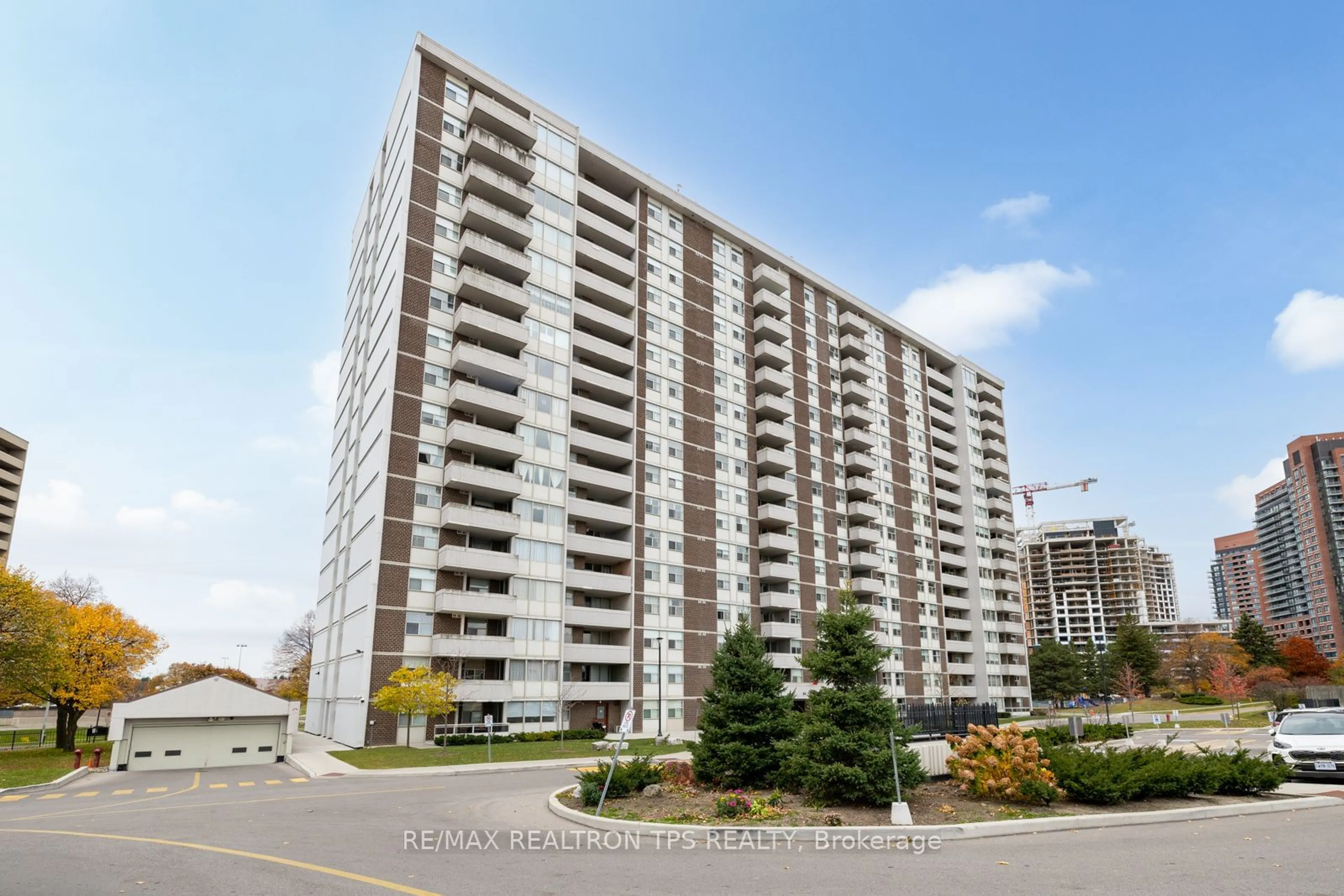 A pic from exterior of the house or condo, the front or back of building for 44 Falby Crt #504, Ajax Ontario L1S 3L1