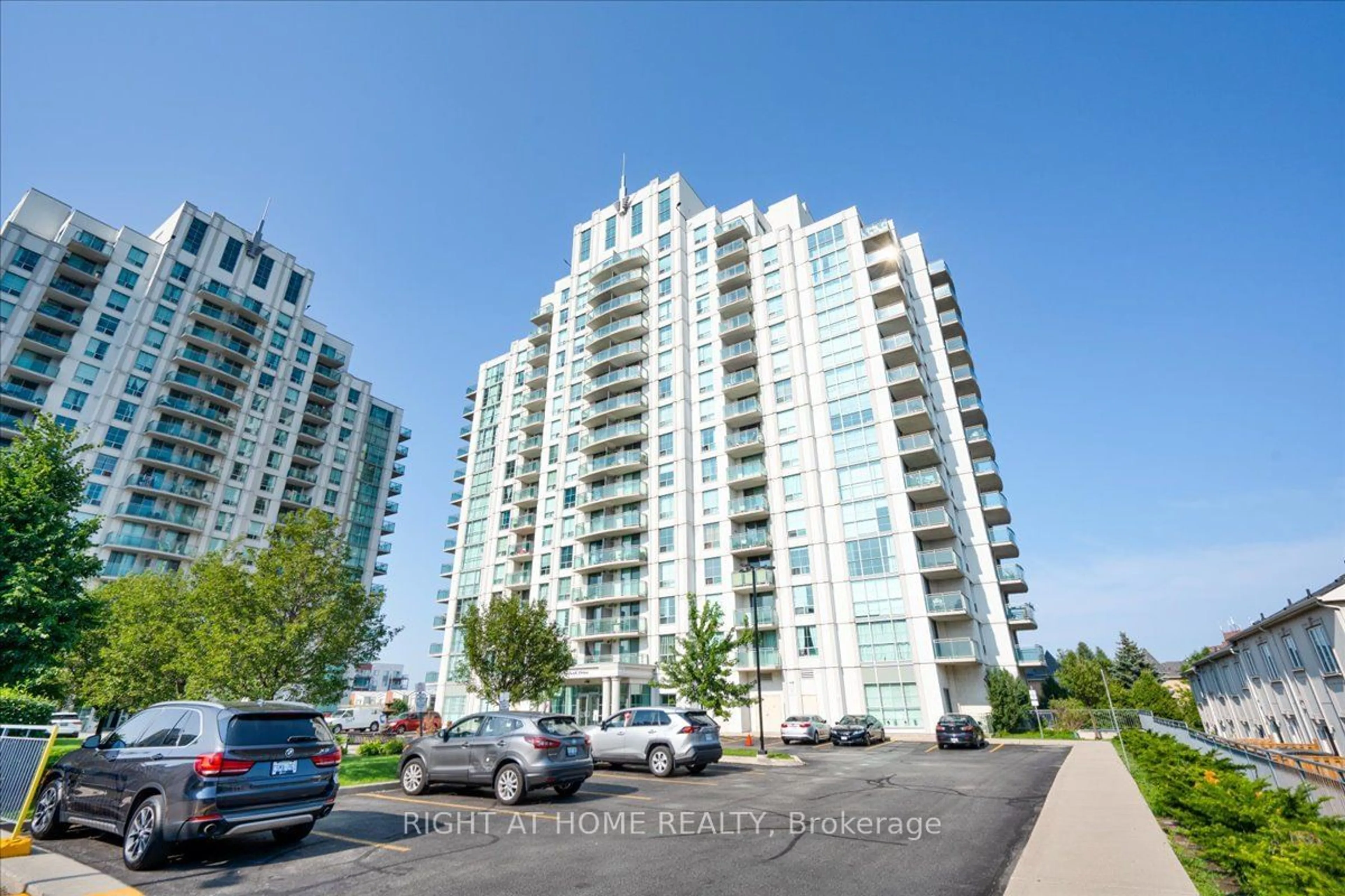 A pic from exterior of the house or condo, the street view for 8 Rosebank Dr #16H, Toronto Ontario M1B 5Z3