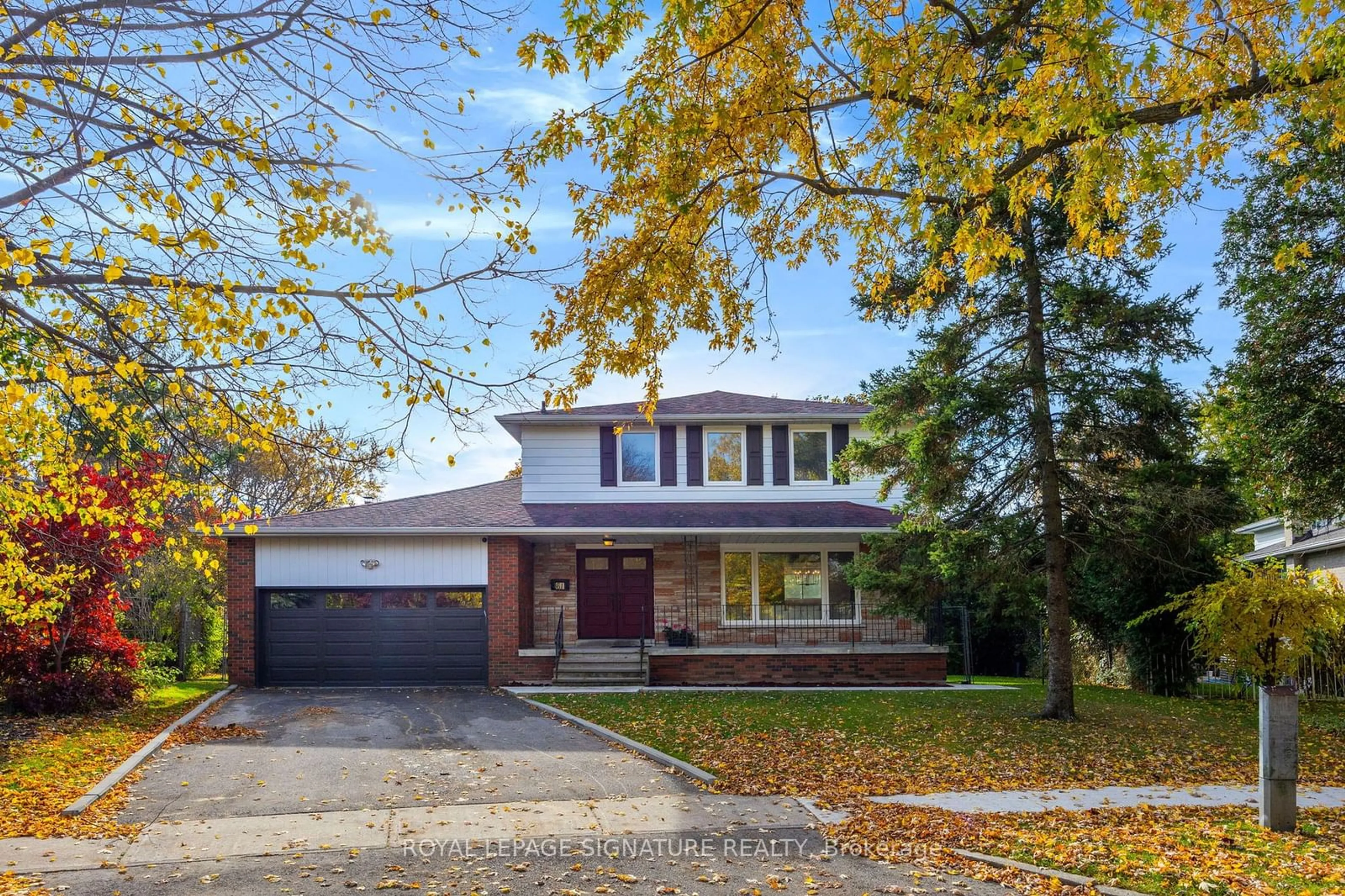 Home with brick exterior material for 61 Fulbert Cres, Toronto Ontario M1S 1C5