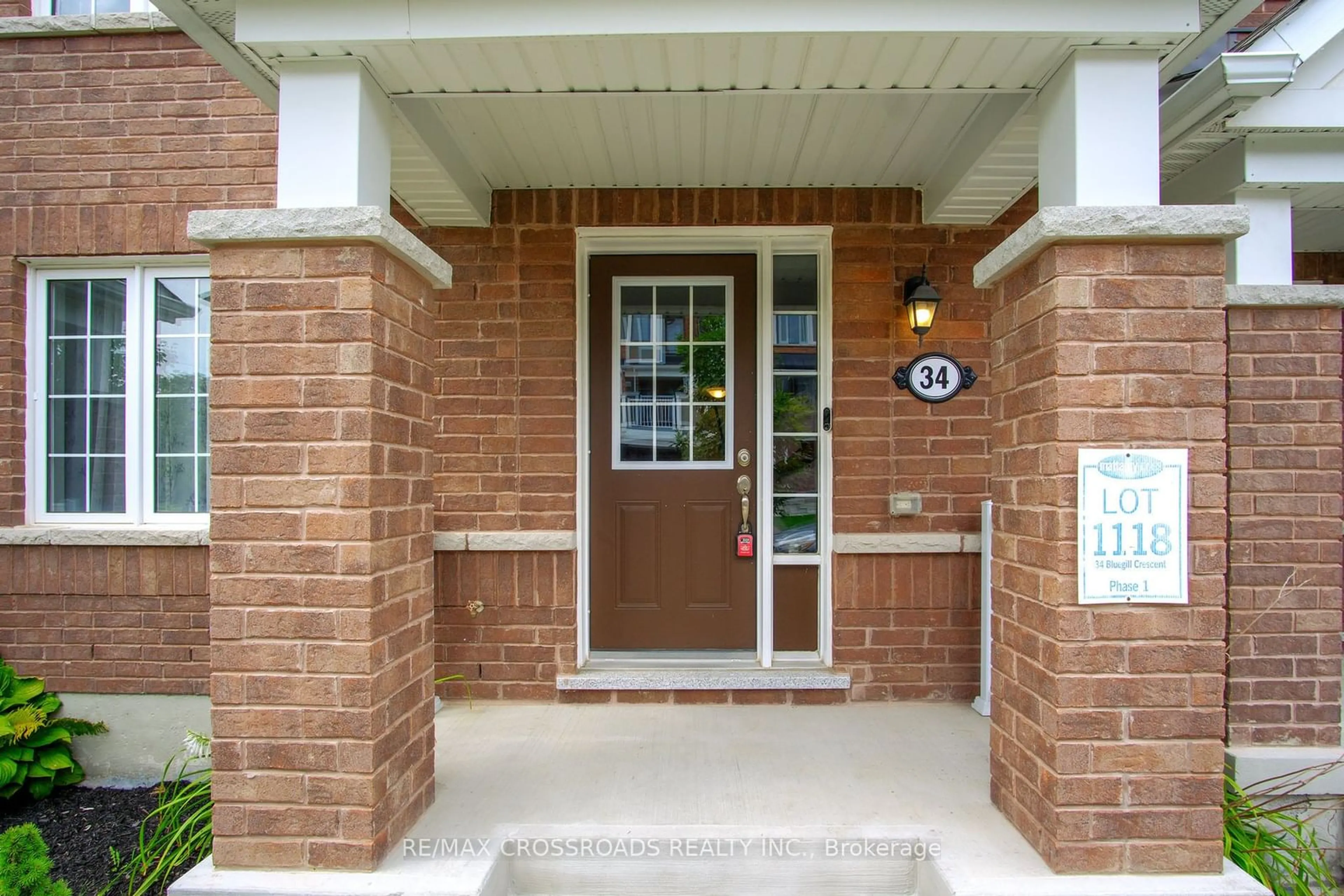 Indoor entryway, ceramic floors for 34 Bluegill Cres, Whitby Ontario L1P 0E4