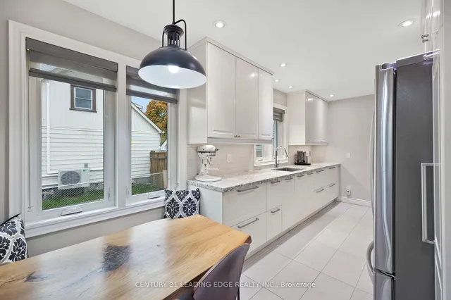 Additional property image - 52 Amiens Rd