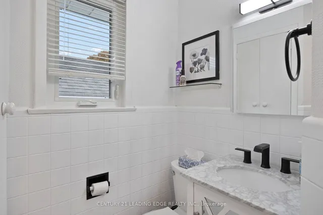 Additional property image - 52 Amiens Rd