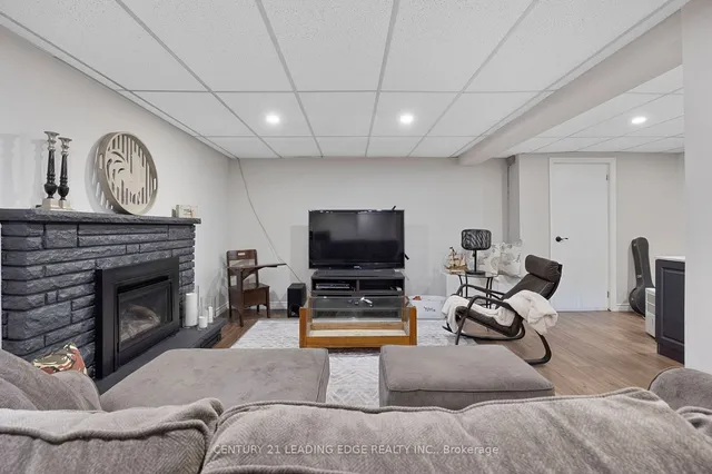 Additional property image - 52 Amiens Rd