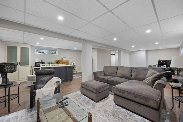Additional property image - 52 Amiens Rd