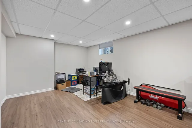 Additional property image - 52 Amiens Rd