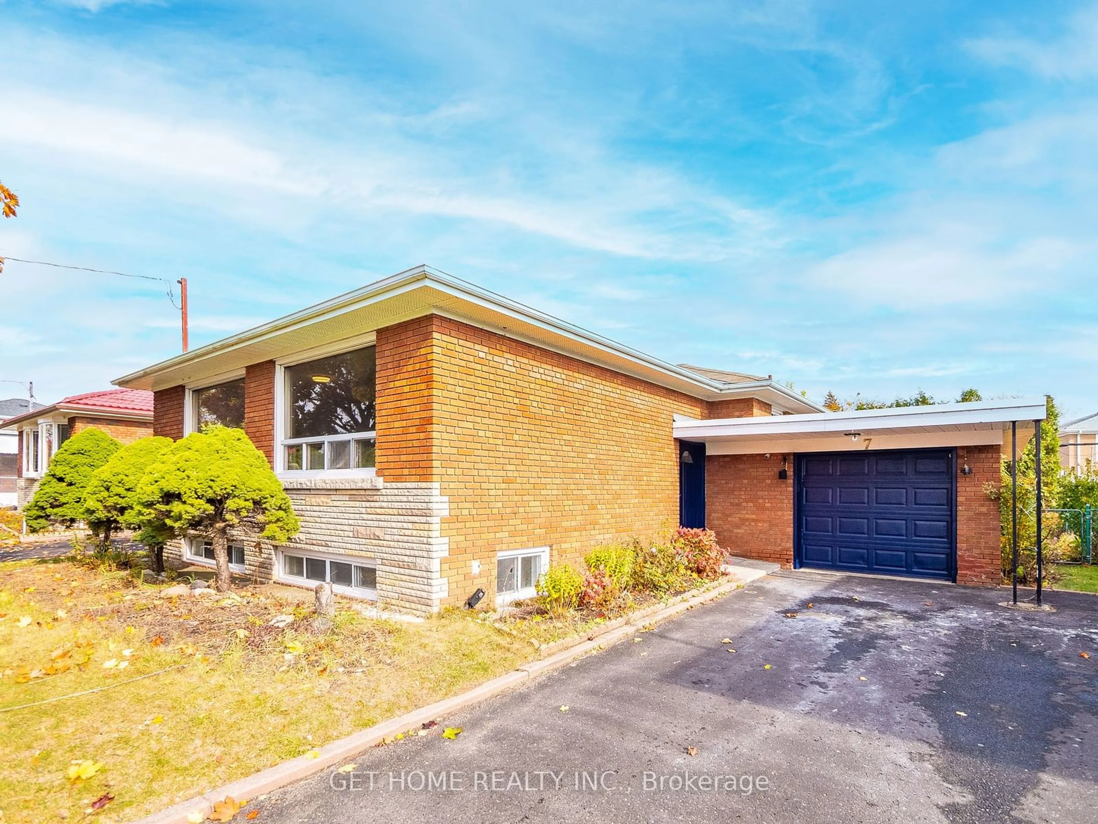 Home with brick exterior material for 7 Wortham Dr, Toronto Ontario M1G 1W5