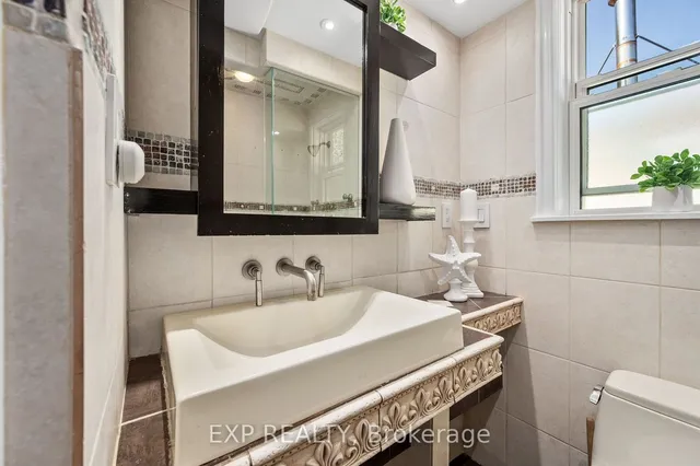 Additional property image - 104 Natal Ave