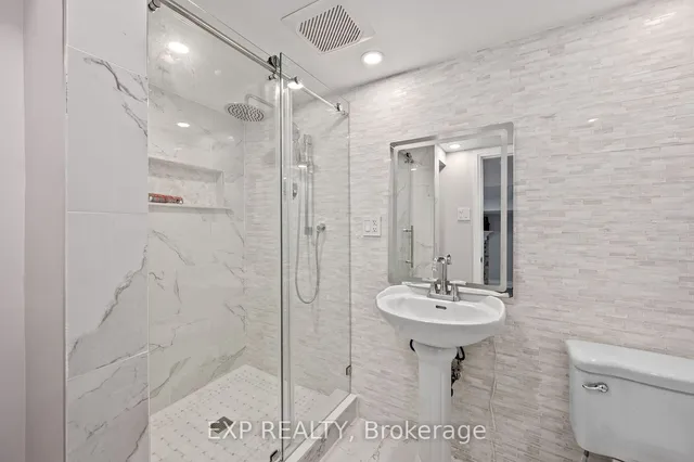 Additional property image - 104 Natal Ave