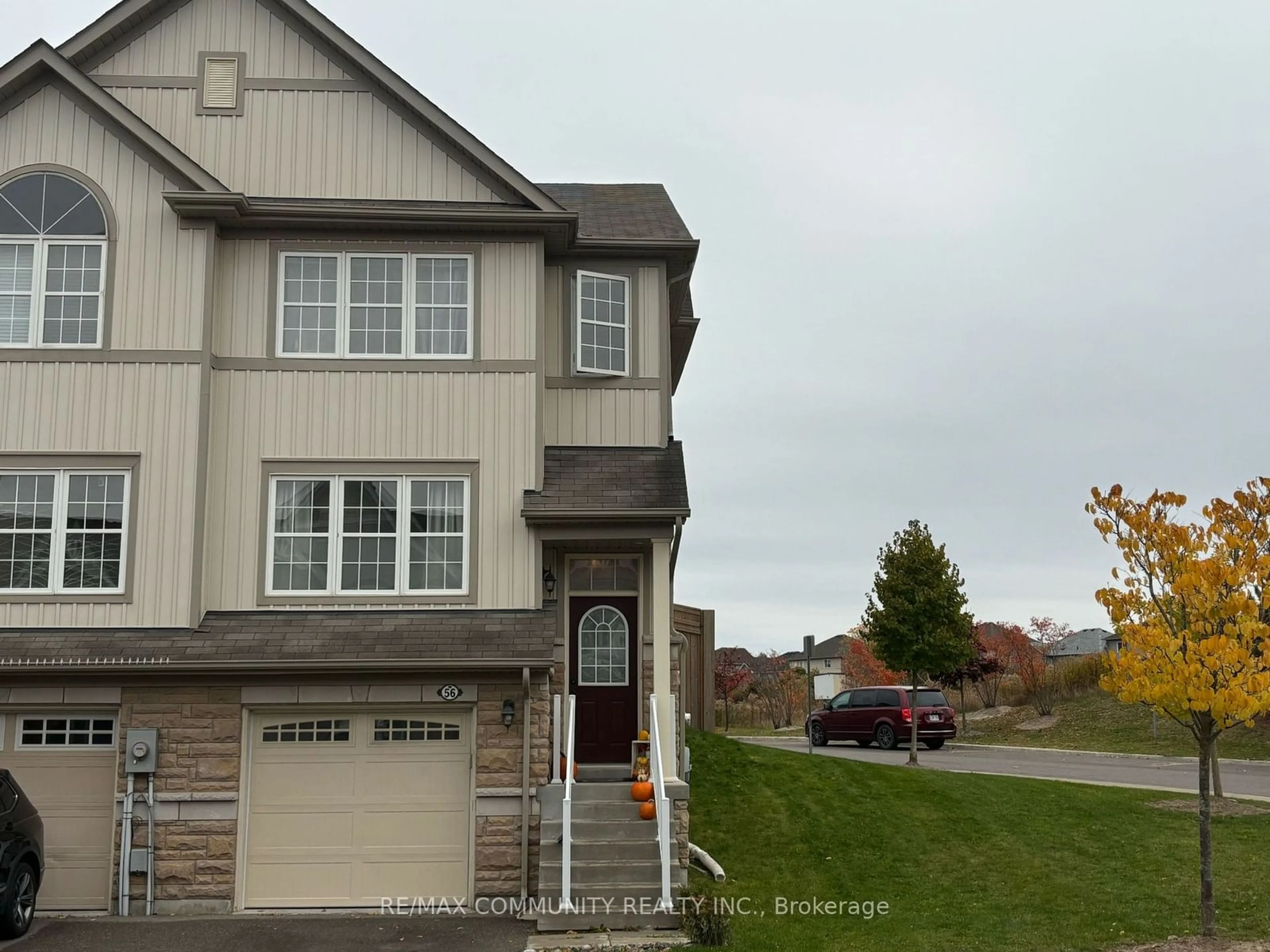 A pic from exterior of the house or condo, the street view for 56 Farmstead Dr, Clarington Ontario L1C 0K9