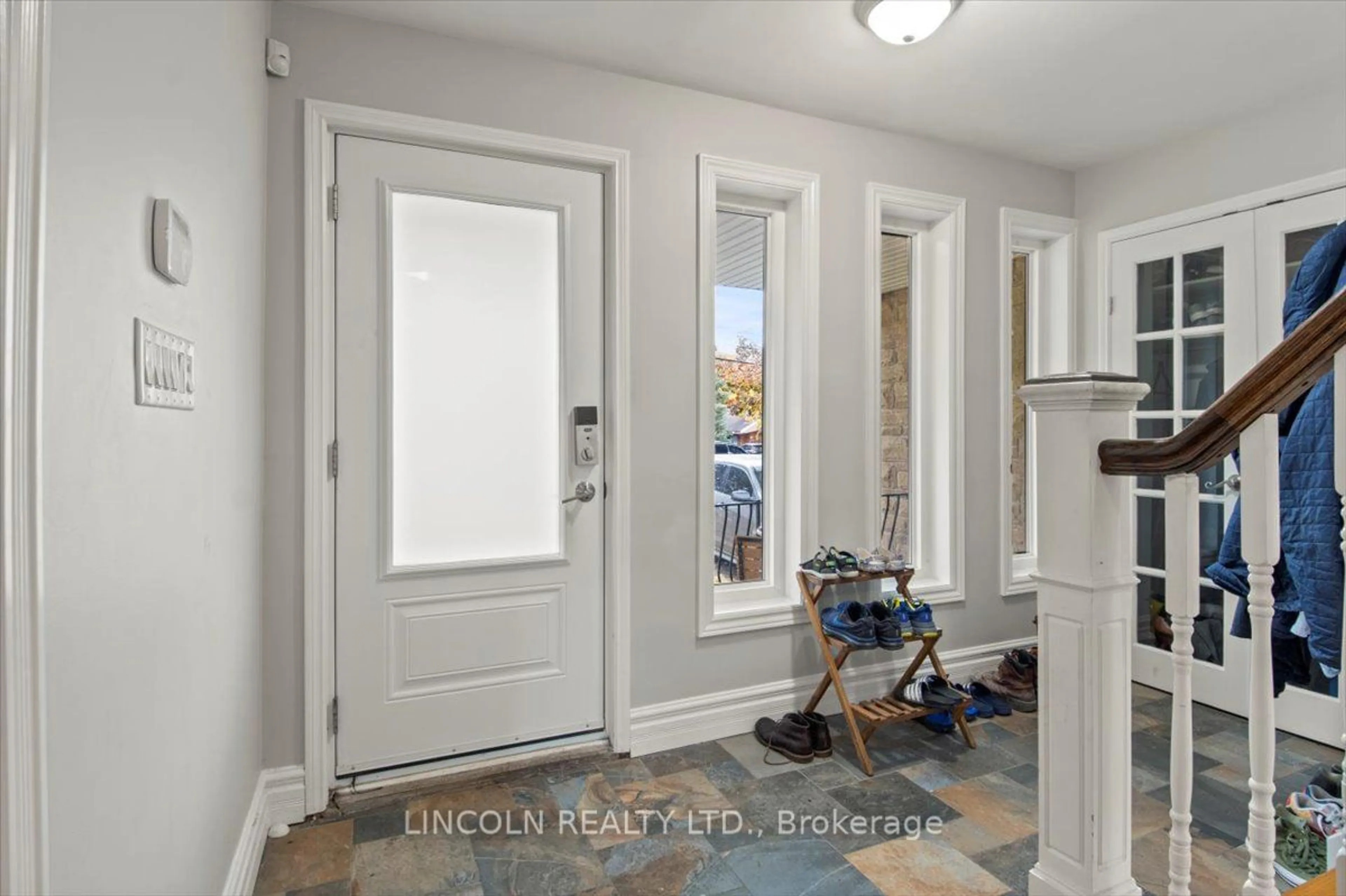 Indoor entryway, wood floors for 458 Rougemount Dr, Pickering Ontario L1W 2B9