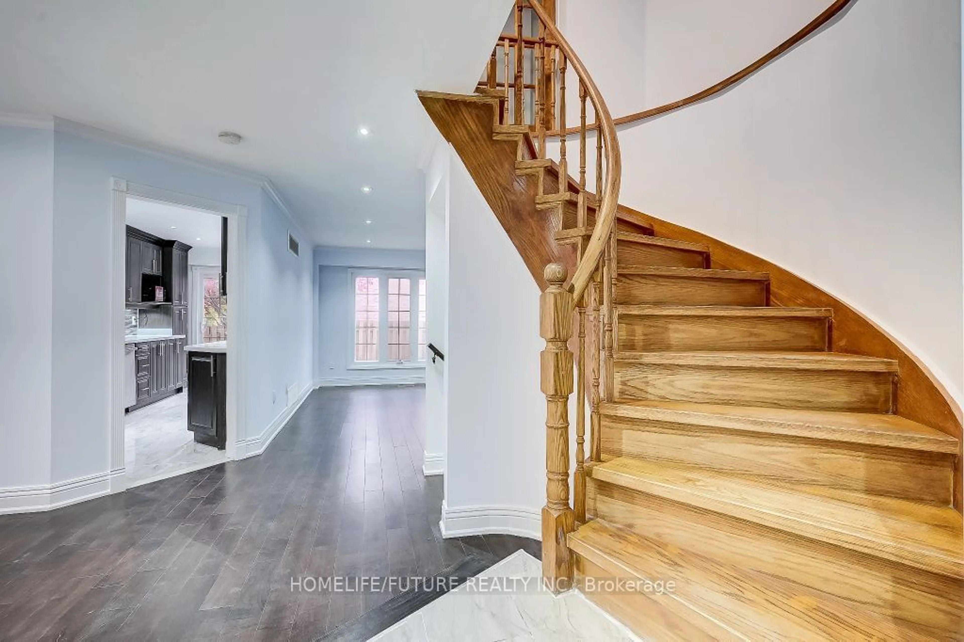 Stairs for 57 Roughfield Cres, Toronto Ontario M1S 4K3