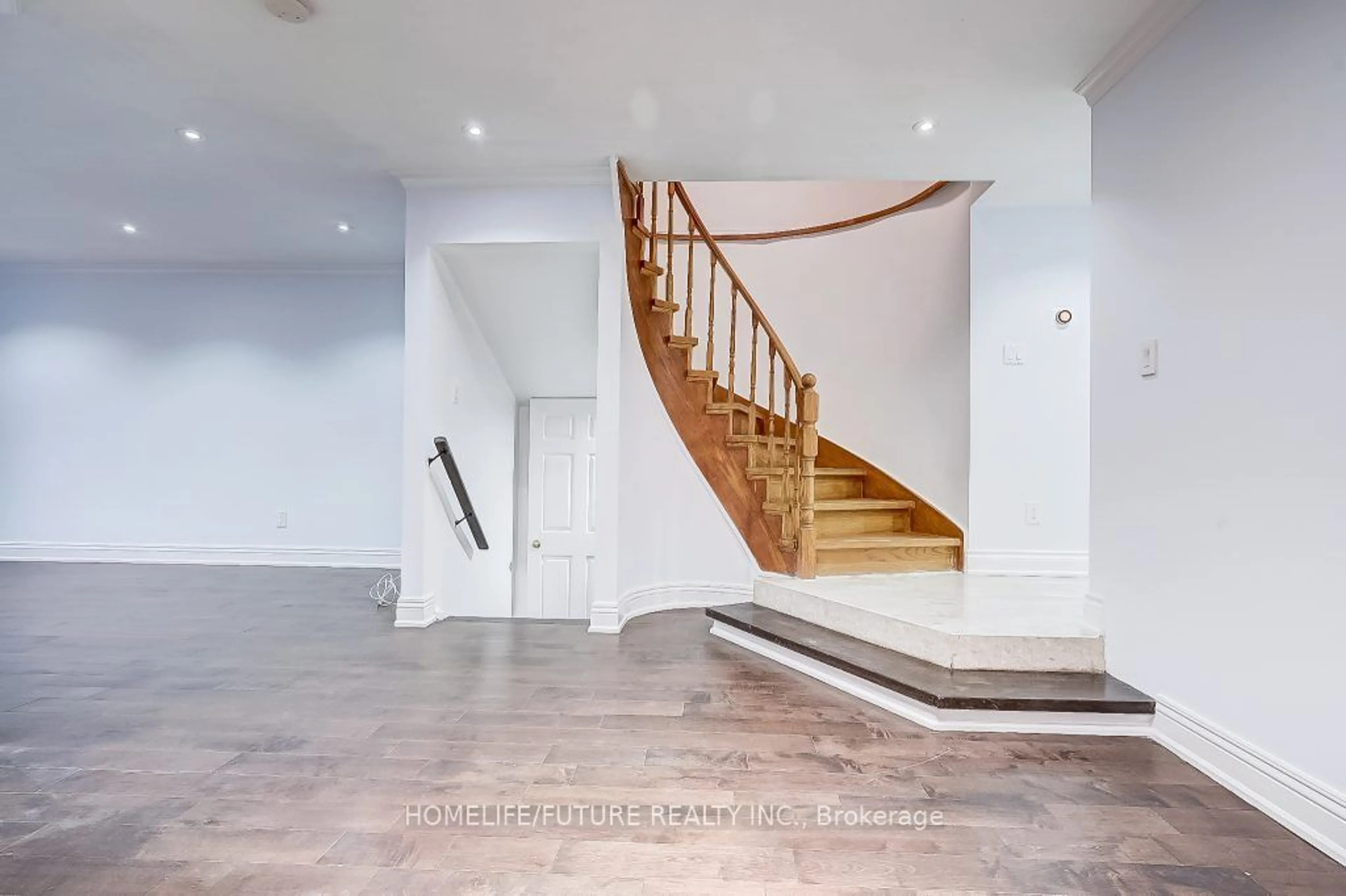 Stairs for 57 Roughfield Cres, Toronto Ontario M1S 4K3