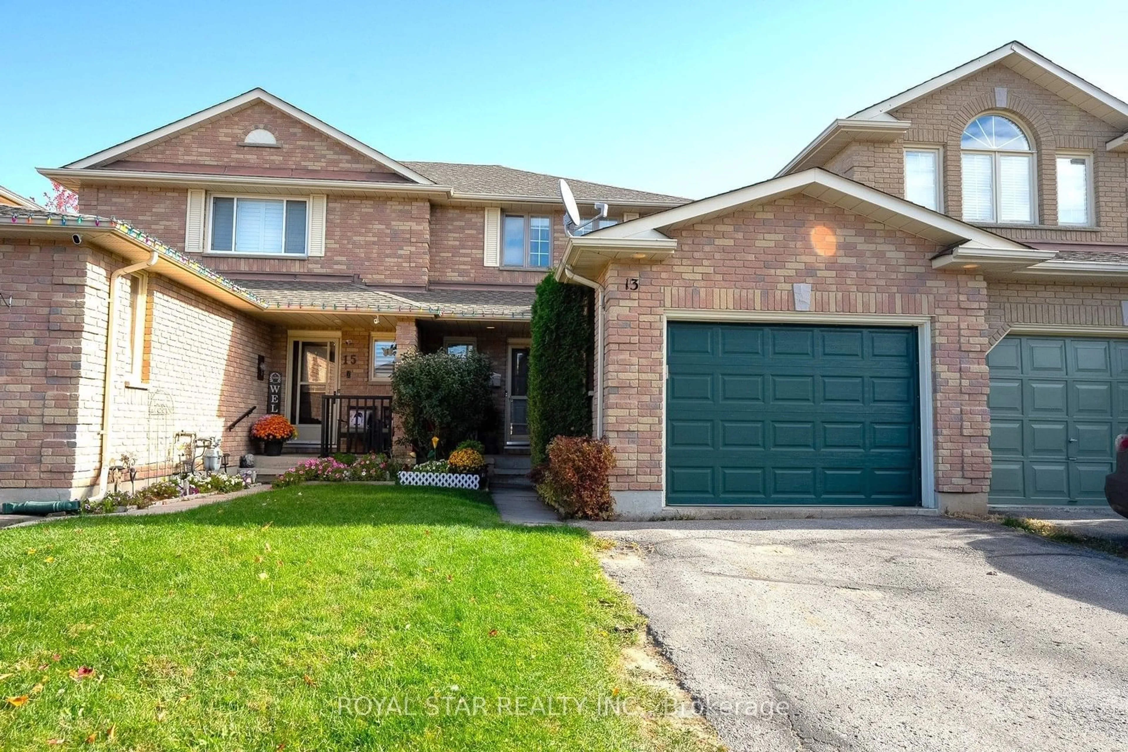 Frontside or backside of a home, cottage for 13 Short Cres, Clarington Ontario L1E 2Z5