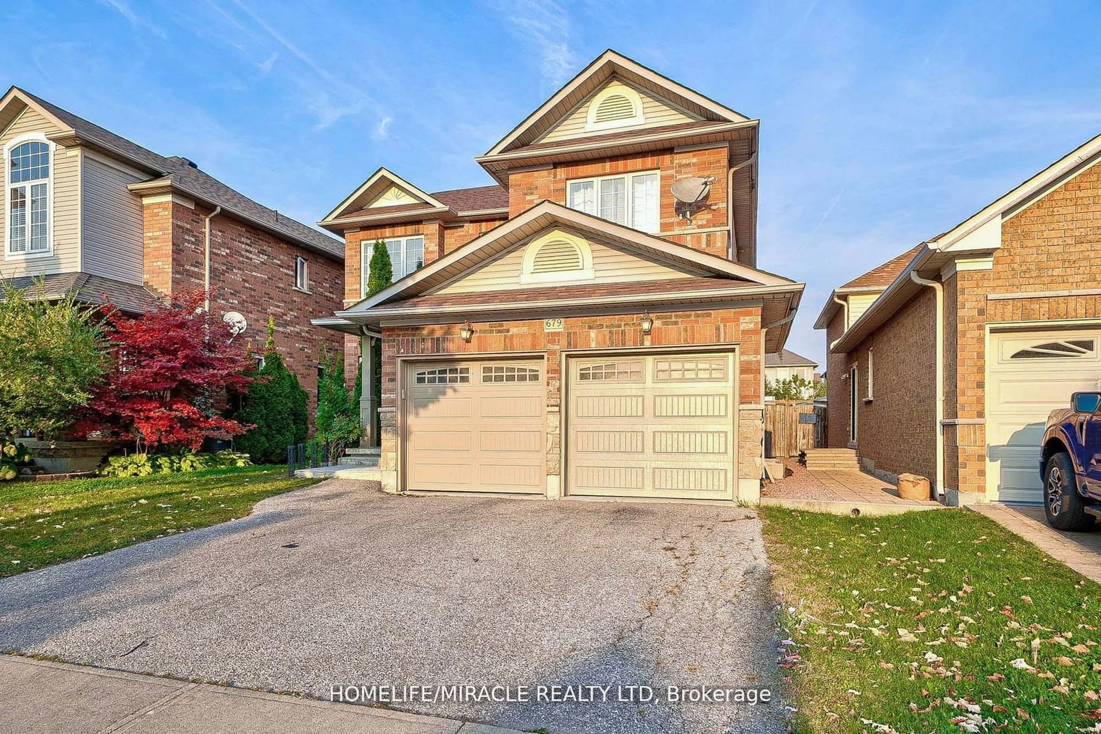 Frontside or backside of a home, the street view for 679 Ormond Dr, Oshawa Ontario L1K 2W9