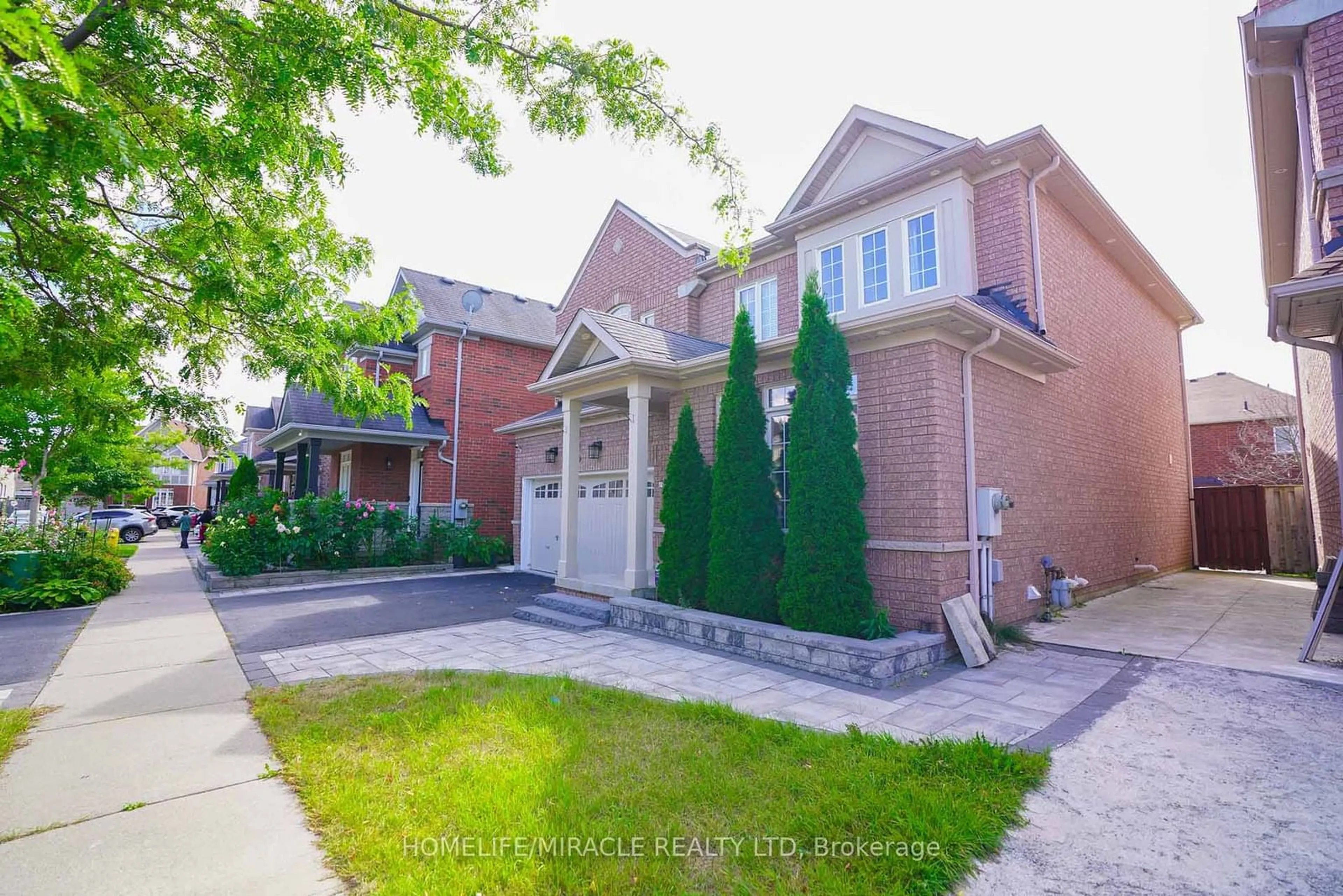 Frontside or backside of a home, the street view for 20 Cragg Cres, Ajax Ontario L1T 0E4